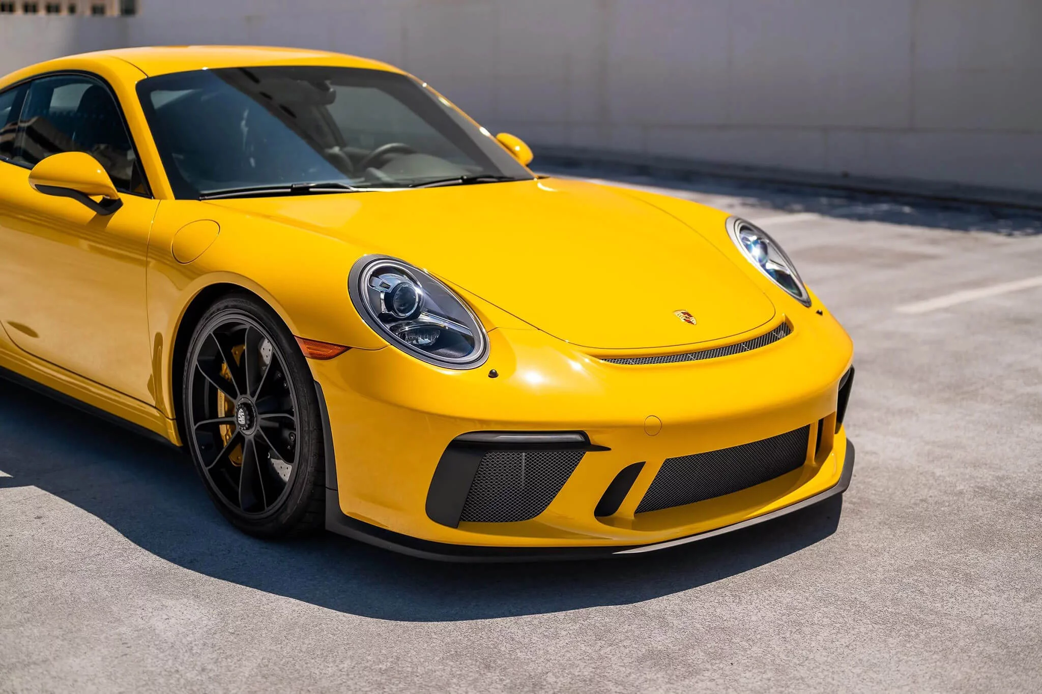 Speed Yellow Porsche 911 GT3
