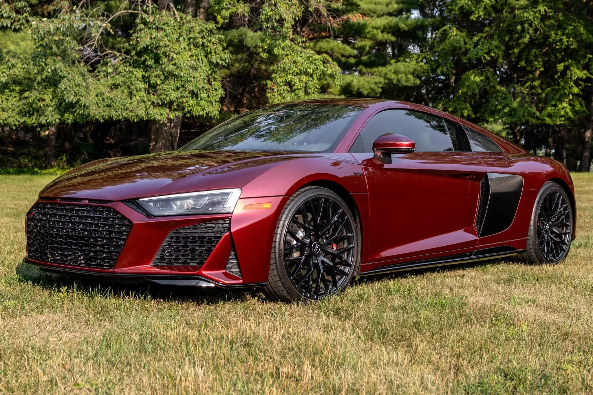 Rubino Red Audi R8