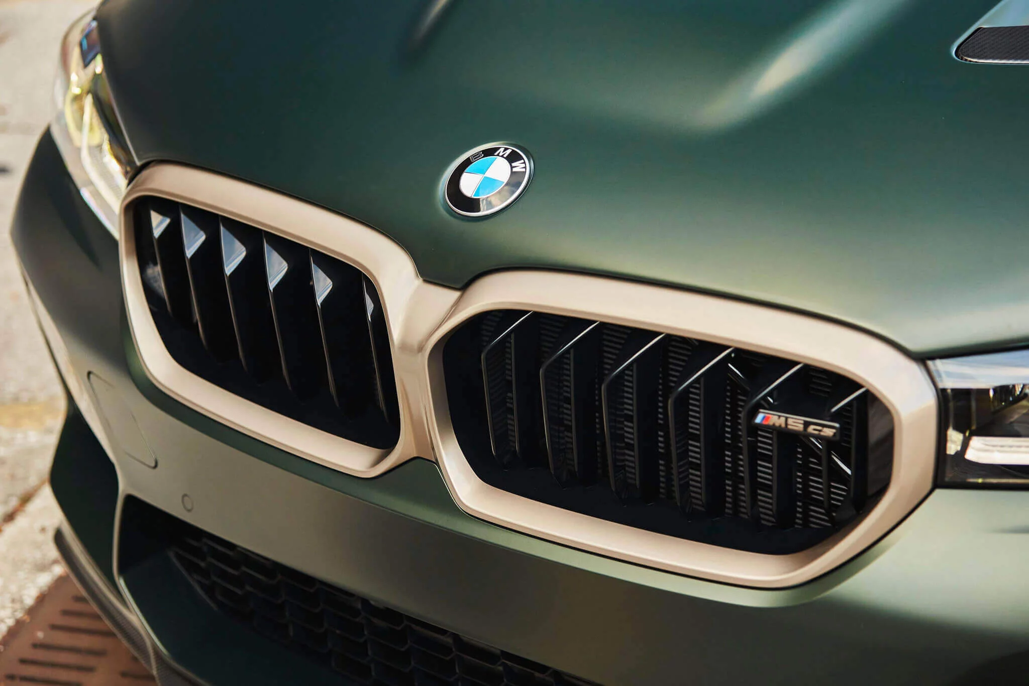 Frozen Deep Green BMW M5