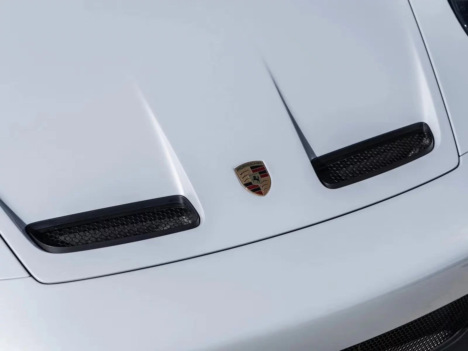 Ice Grey Metallic Porsche 911 GT3