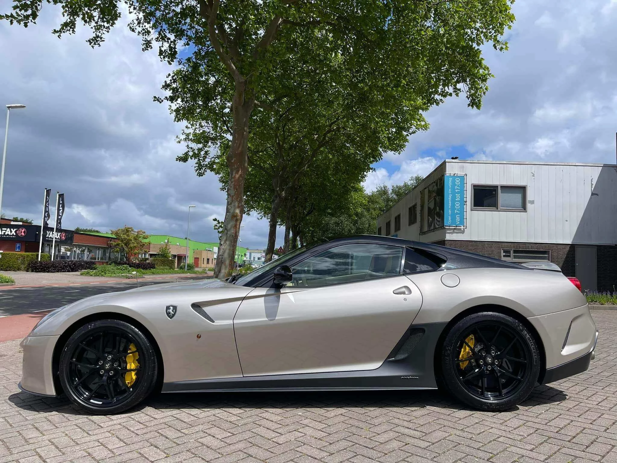Grigio Ingrid Ferrari 599