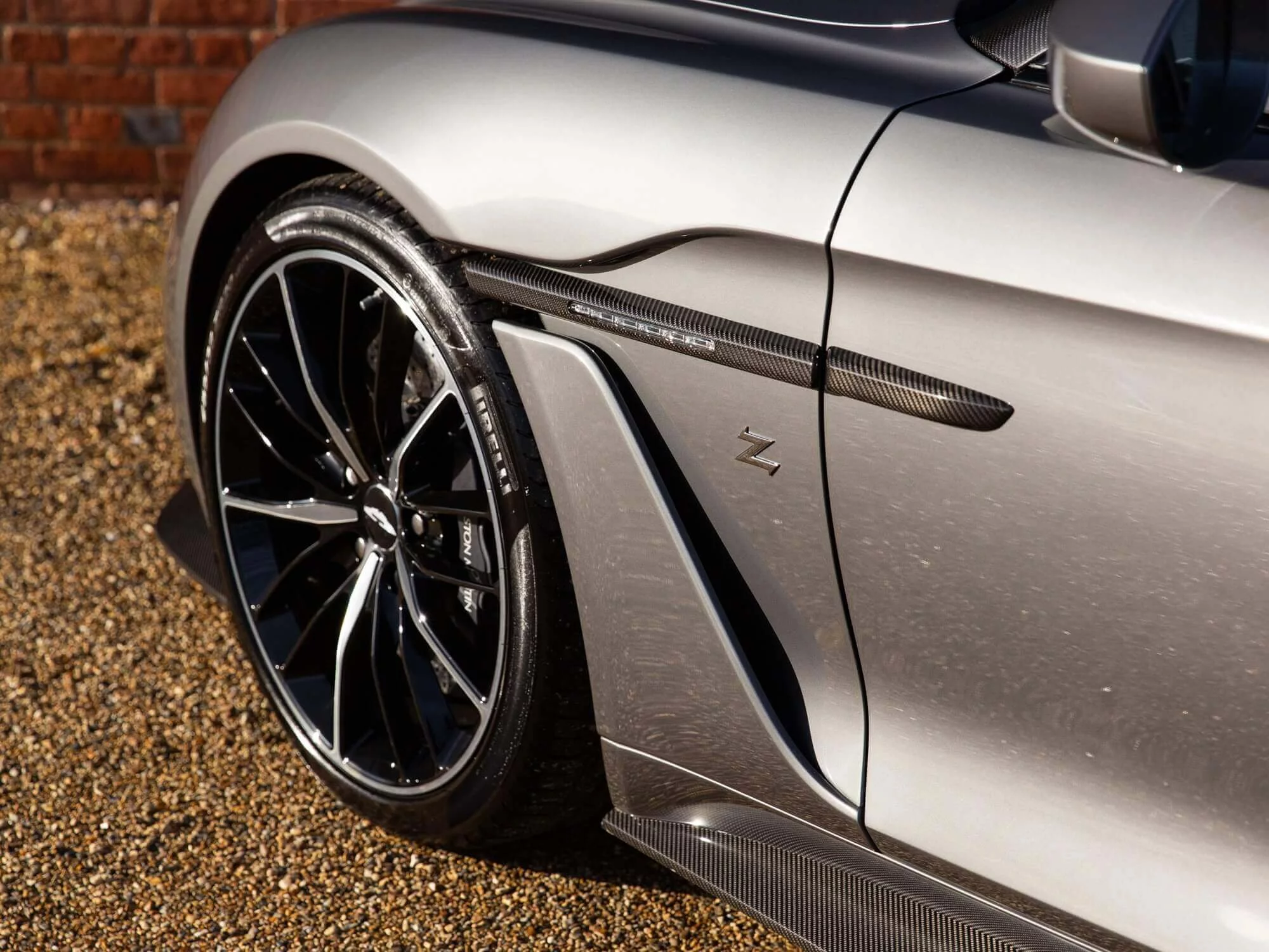 Hammerhead Silver Aston Martin Vanquish