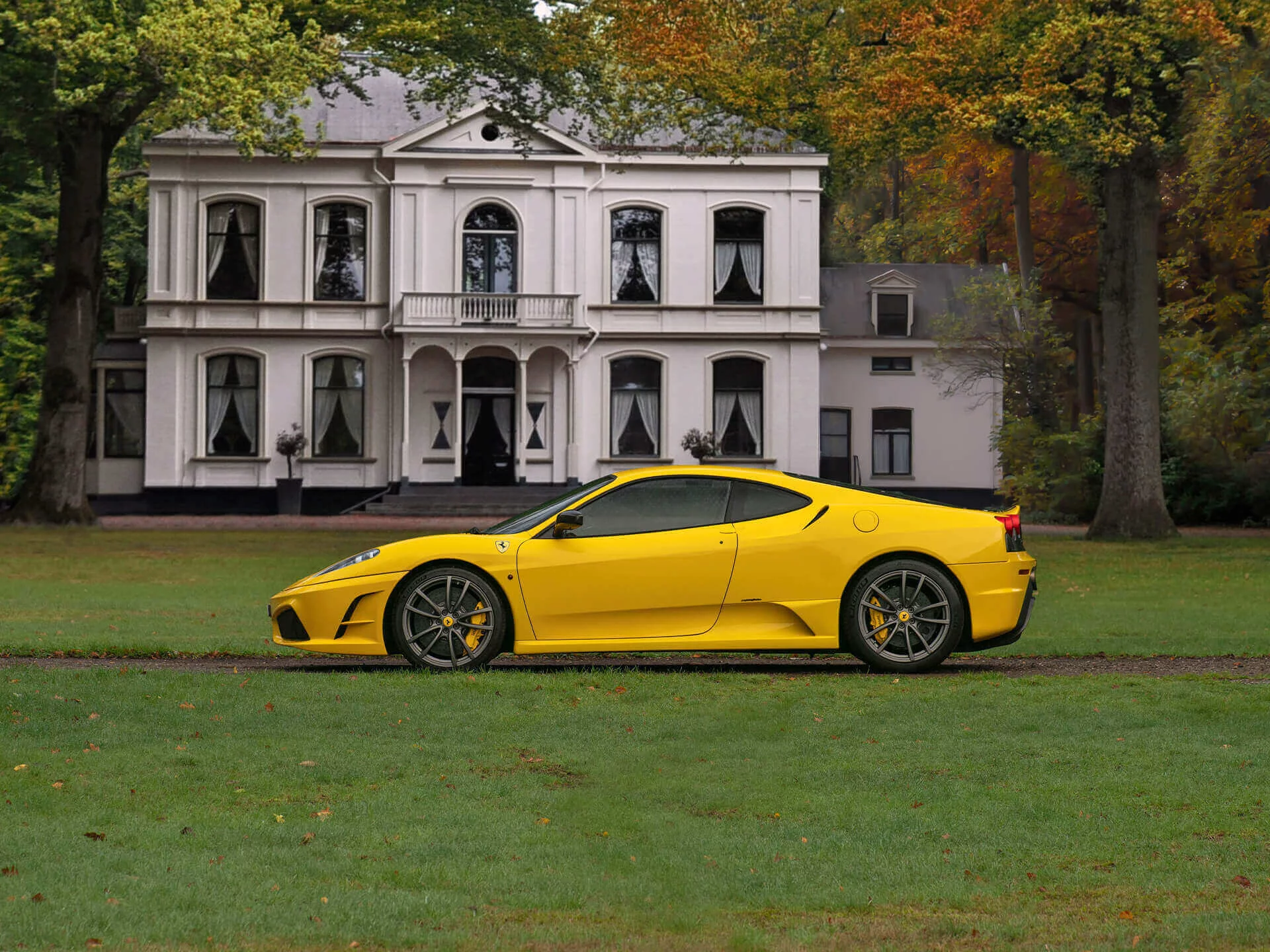 Giallo Modena Ferrari 430 Scuderia