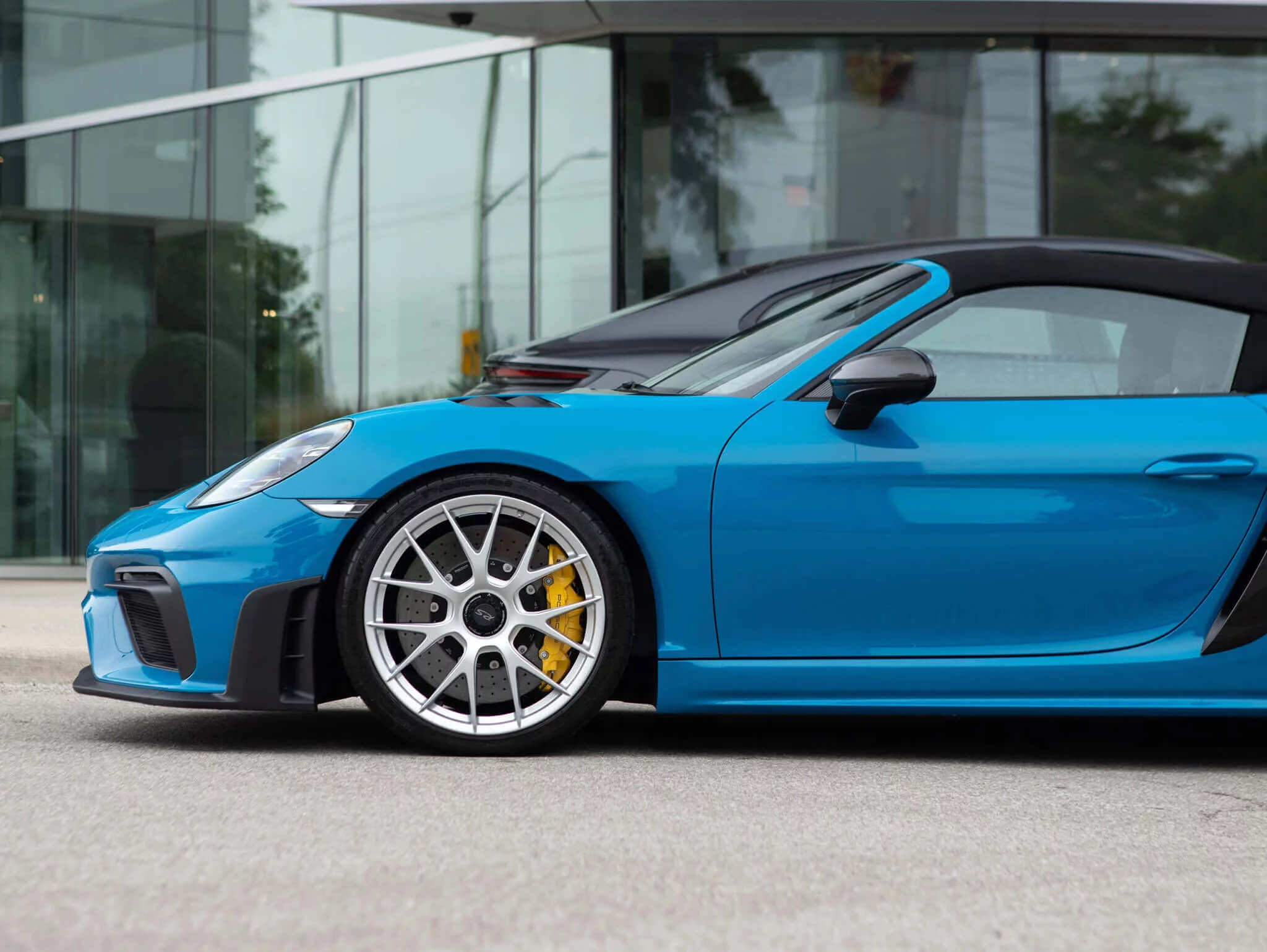 Turqoise Blue Porsche 718 Spyder RS