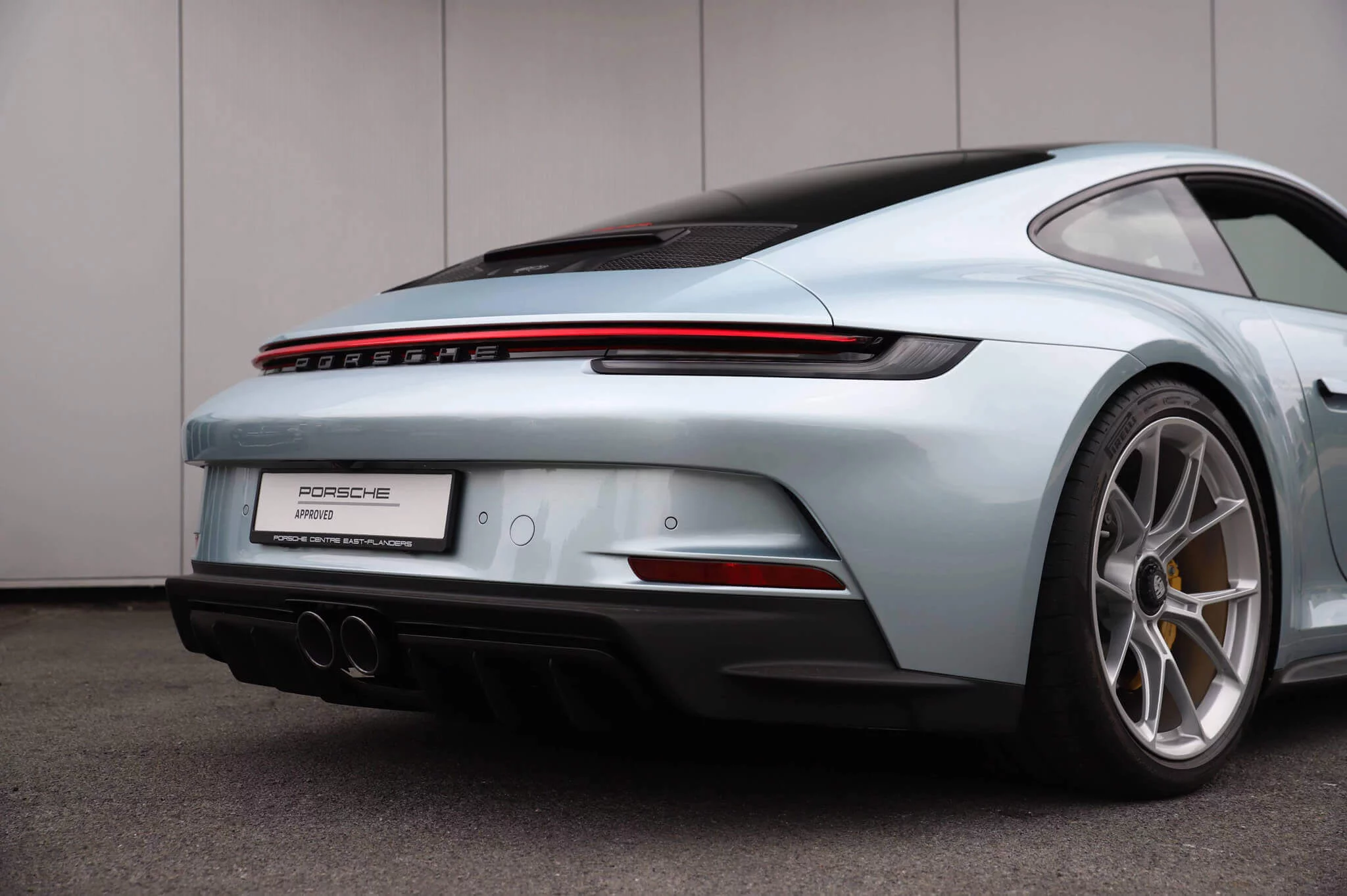 Azzurro Thetys Porsche 911 GT3