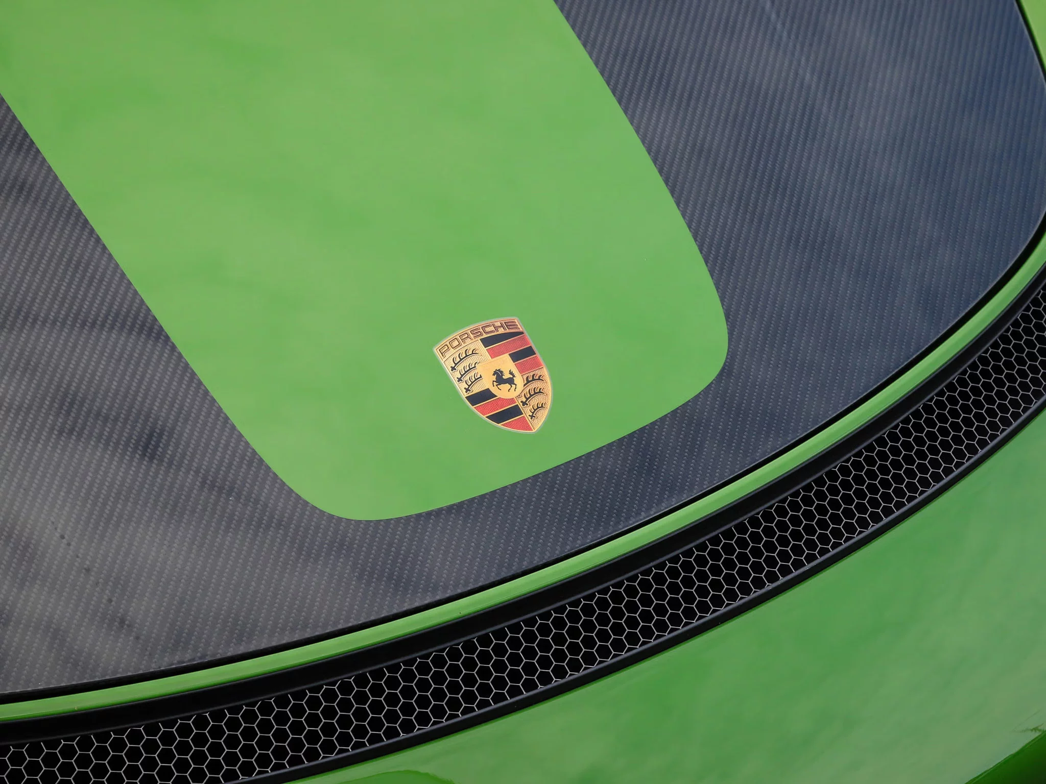 Willow Green Porsche 718 Spyder RS