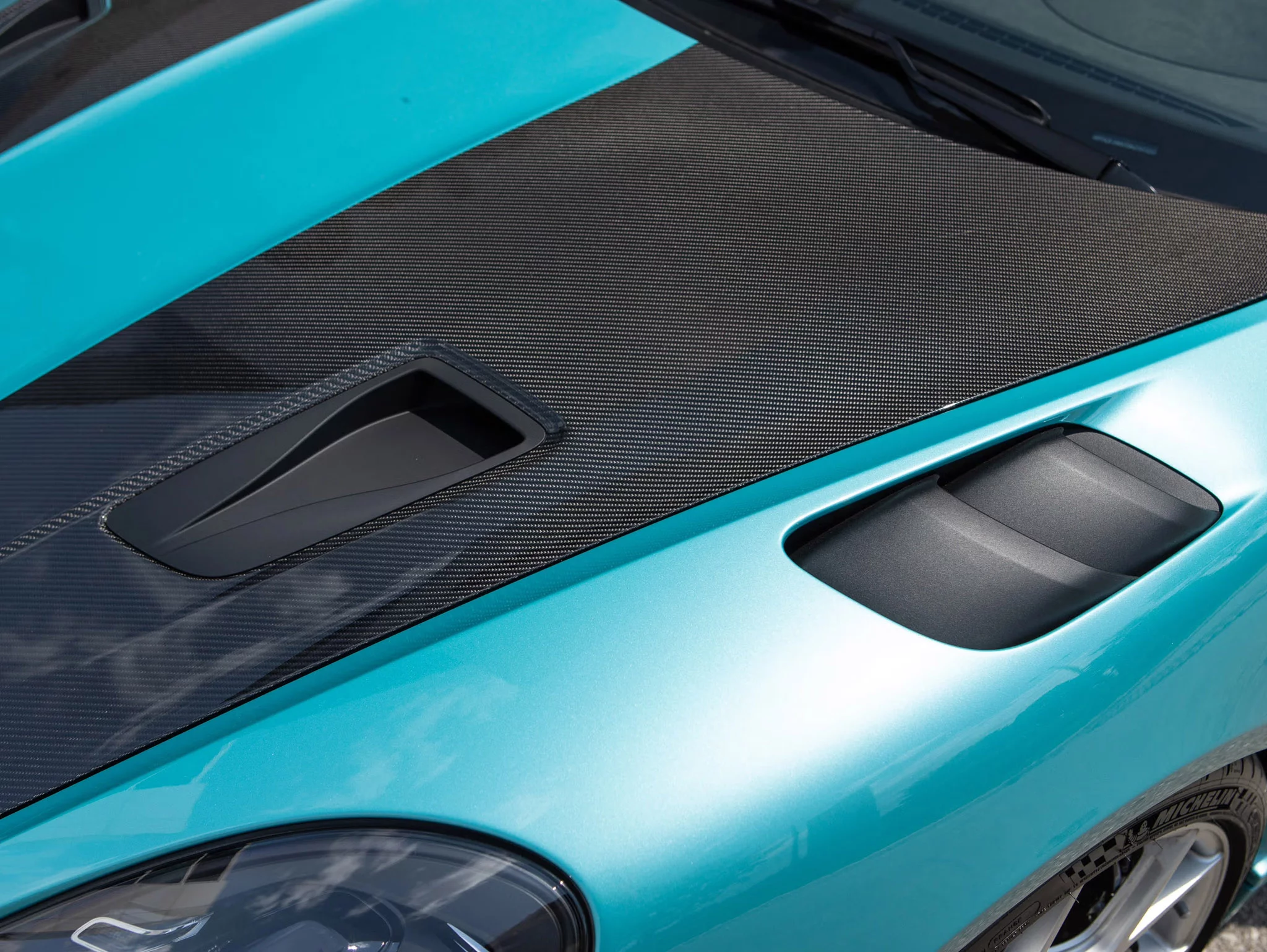 Ipanema Blue Metallic Porsche 718 Spyder RS