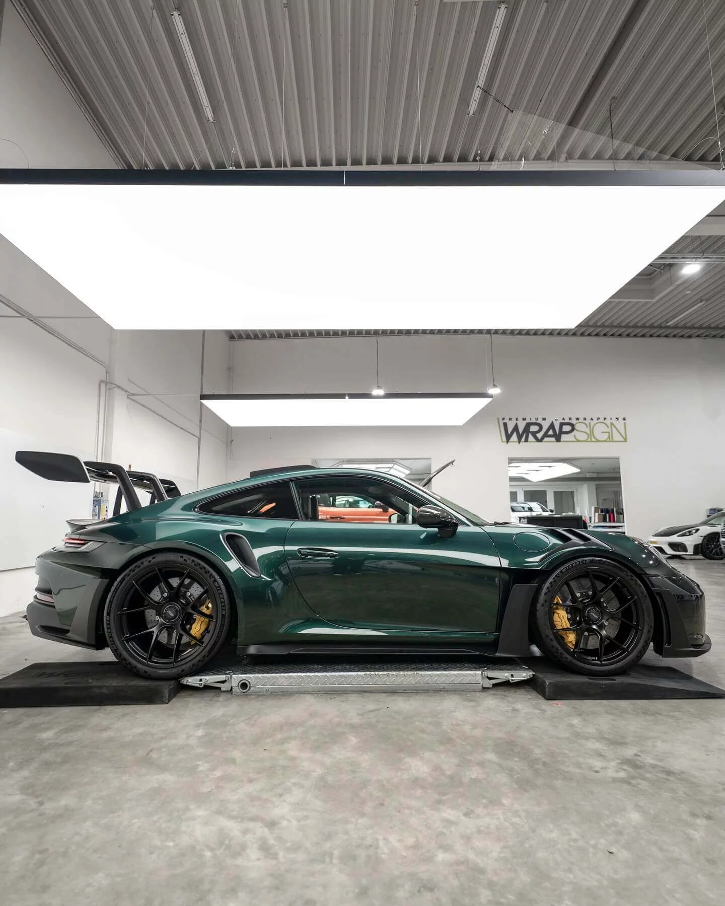 Forest Green Metallic Porsche 911 GT3 RS