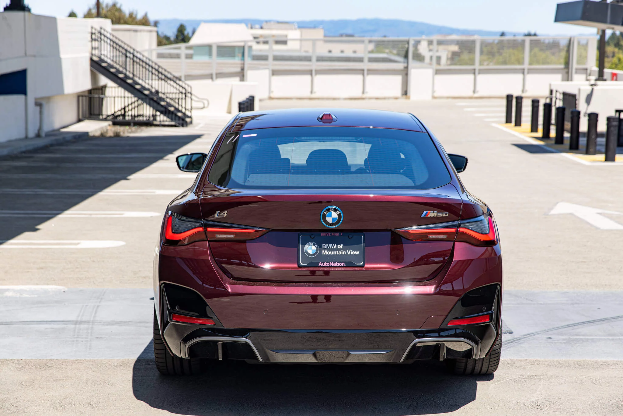 Barbera Red BMW i4