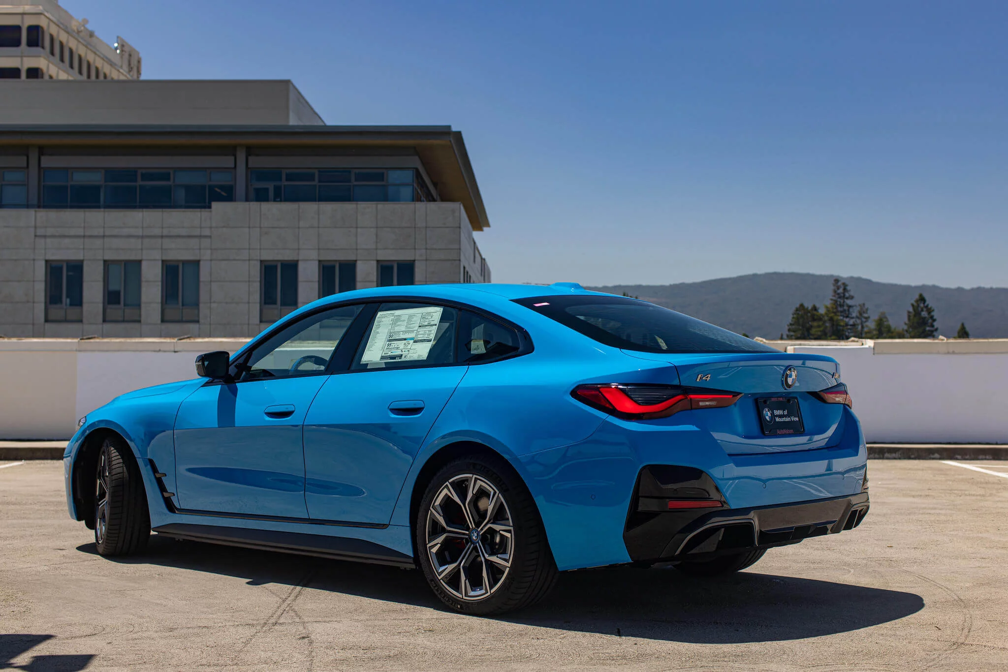 Daytona Beach Blue BMW i4