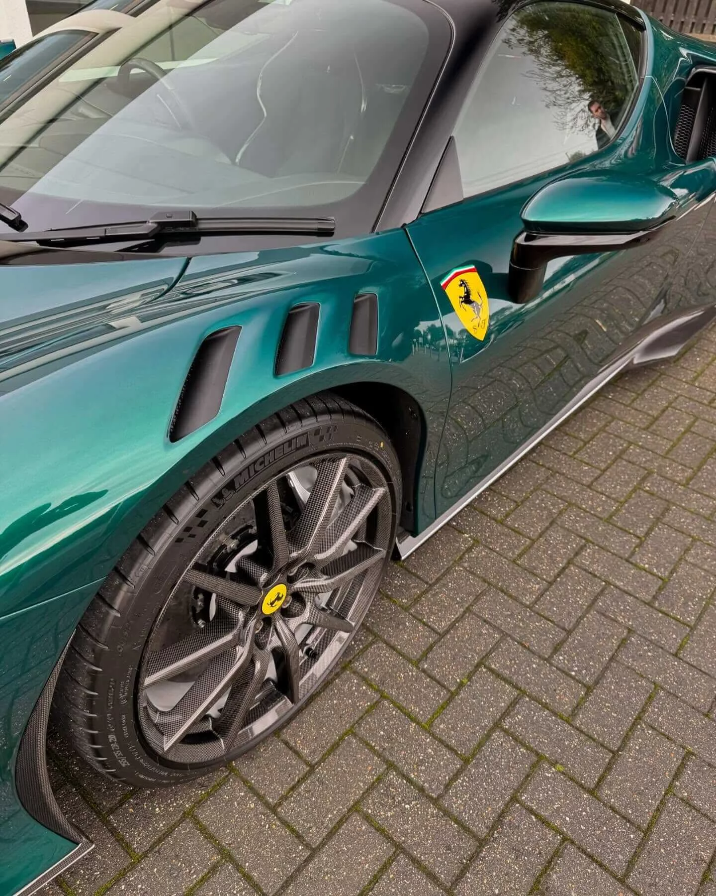 Verde GB23 Ferrari SF90