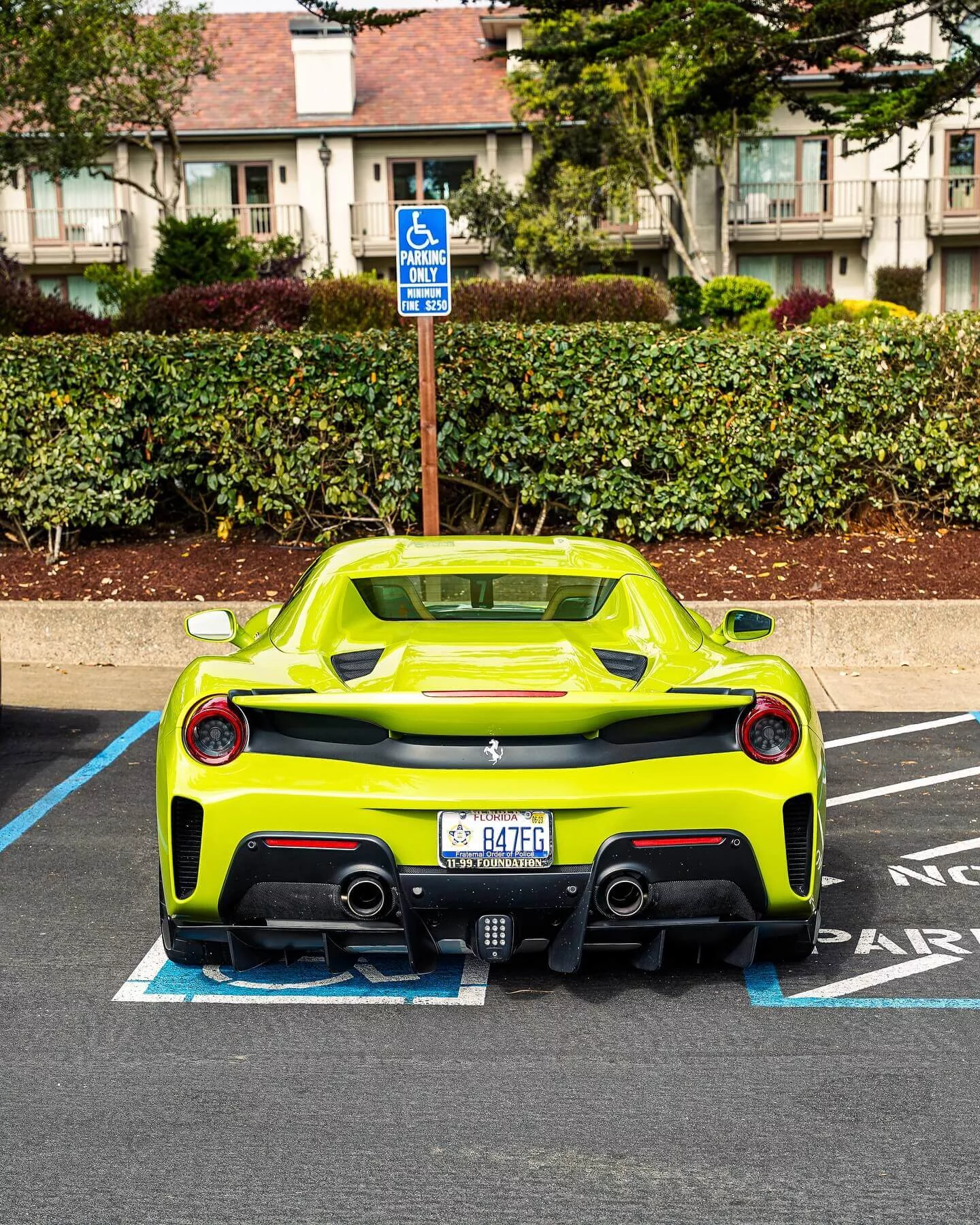 Verde Germoglio Ferrari 488