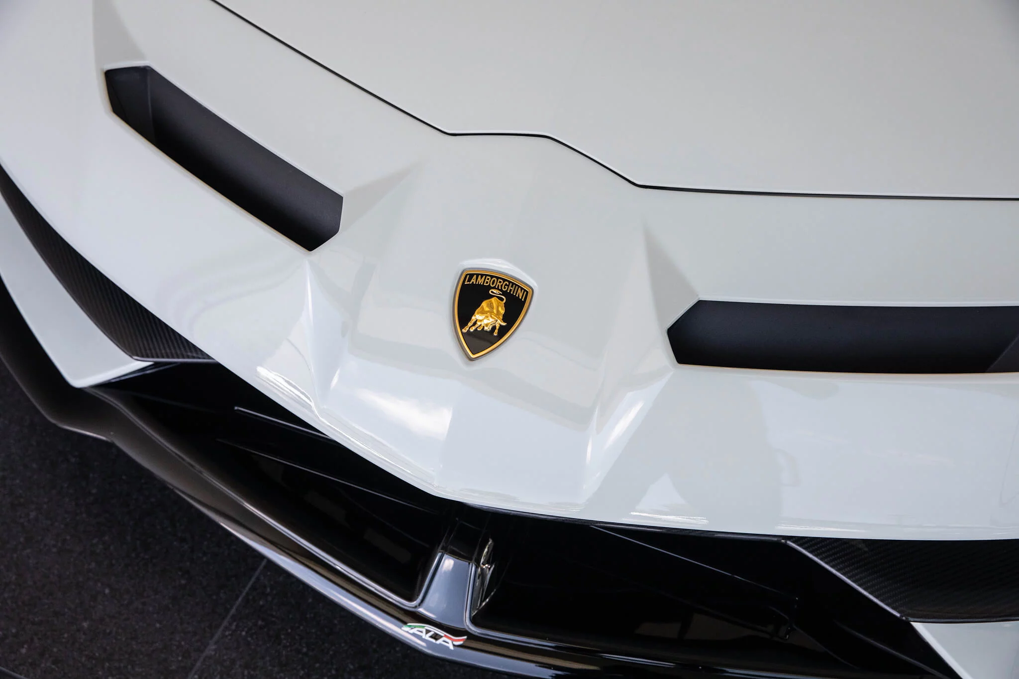 Grigio Macareo Lamborghini Aventador