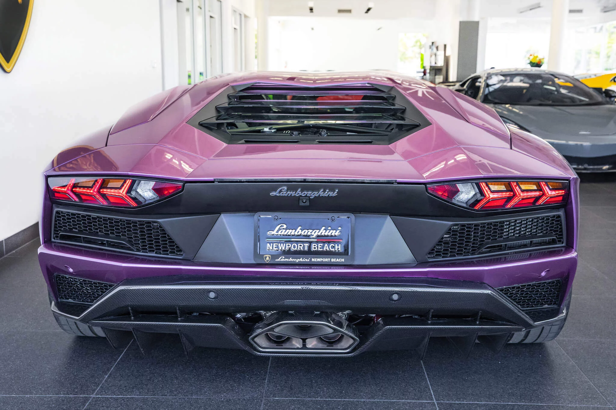 Viola SE30 Lamborghini Aventador