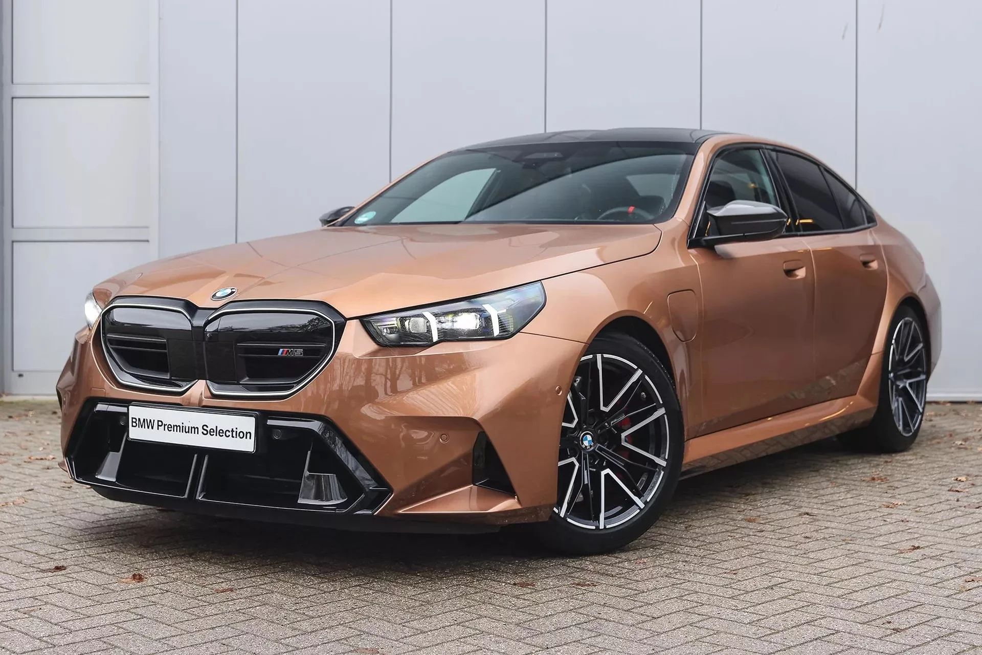 Liquid Copper BMW M5