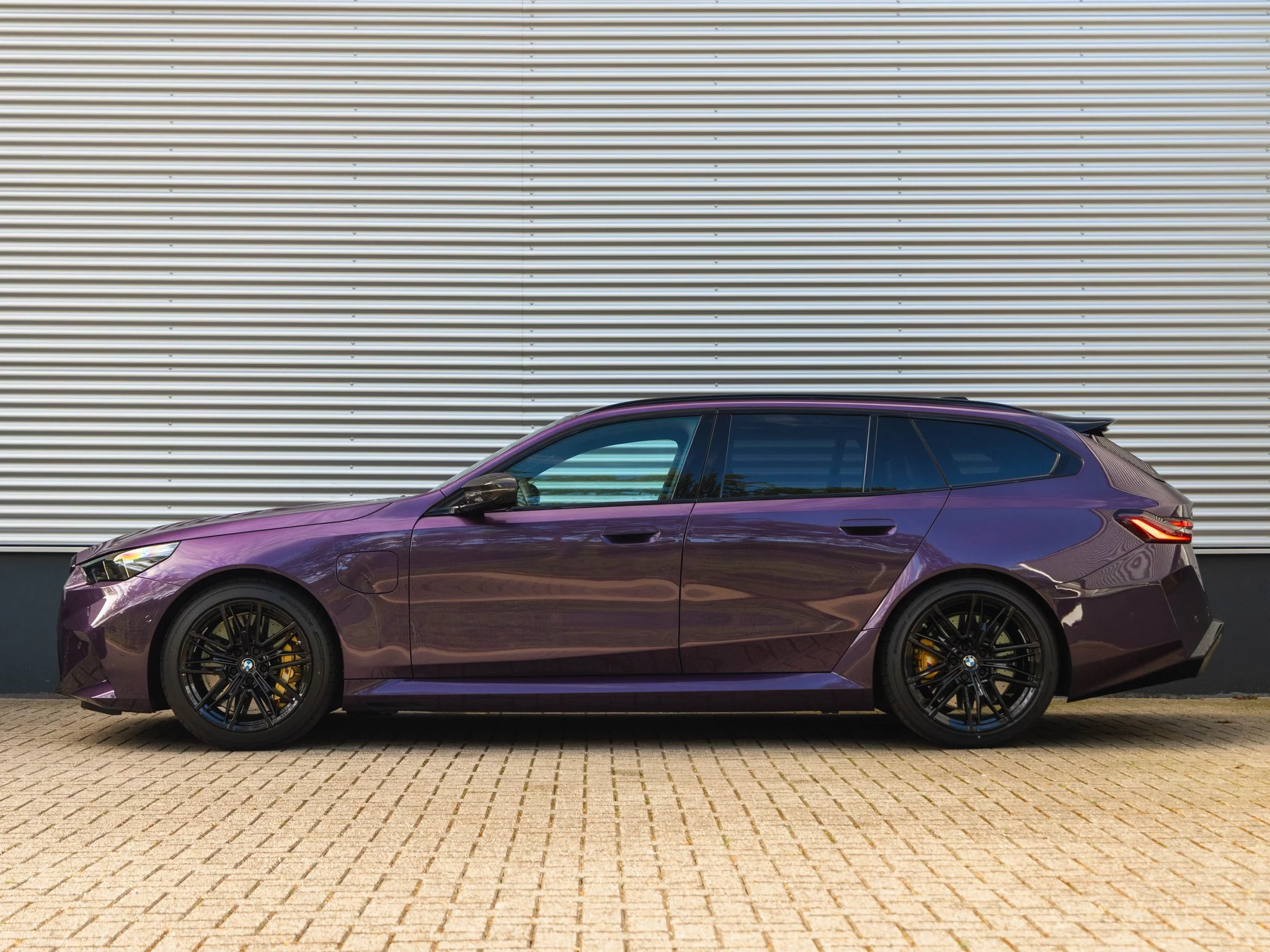 Daytona Violet BMW M5