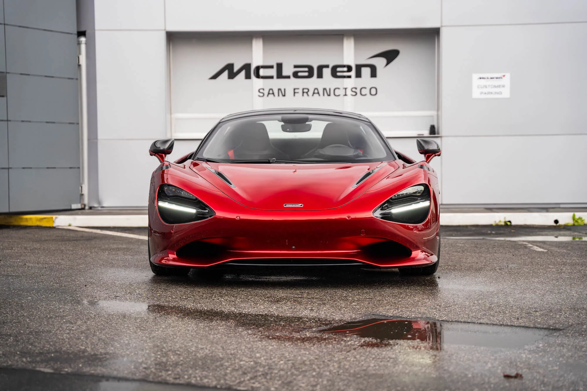 Volcano Red McLaren 750S