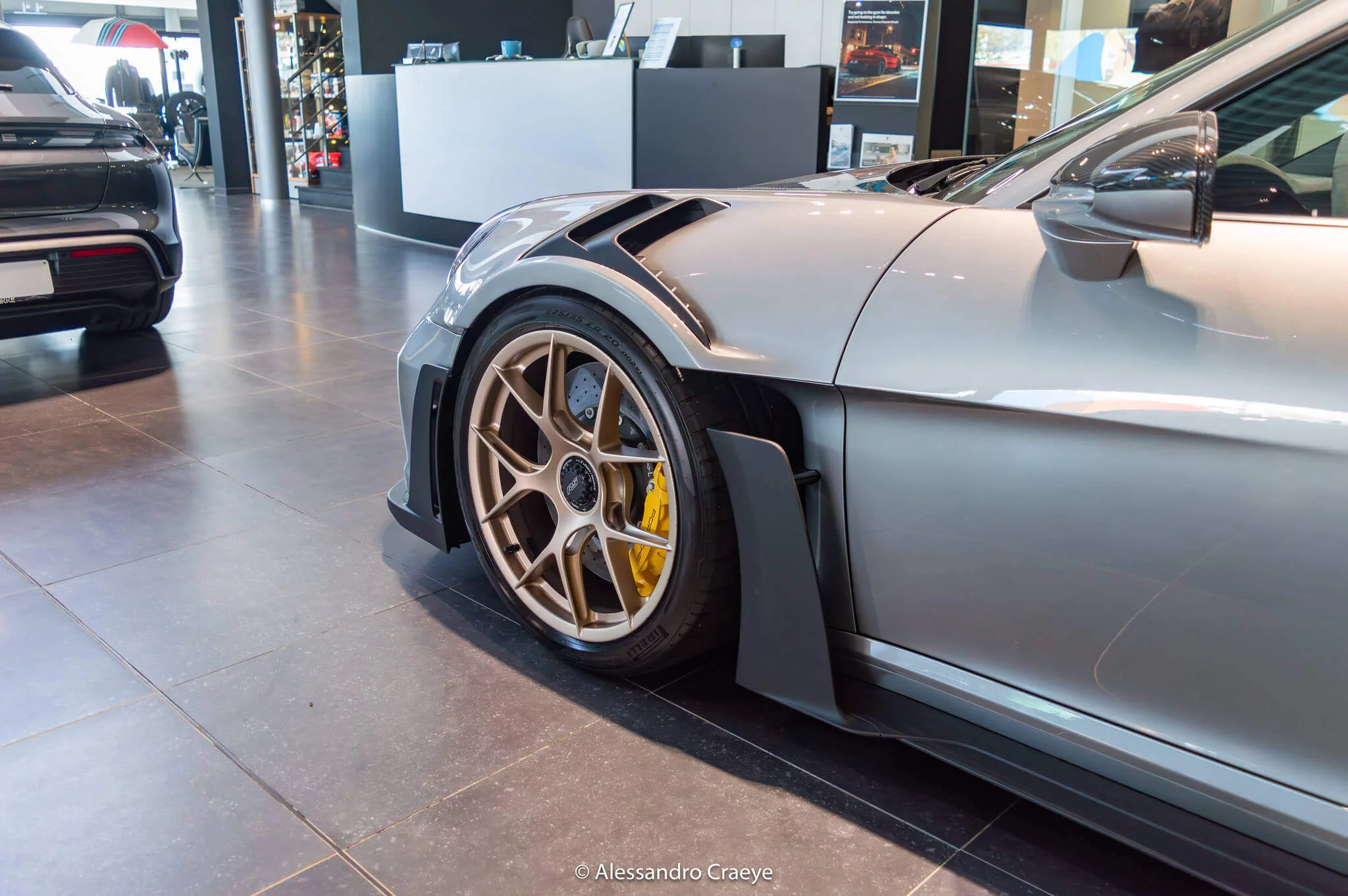 Stone Grey Metallic Porsche 911 GT3 RS