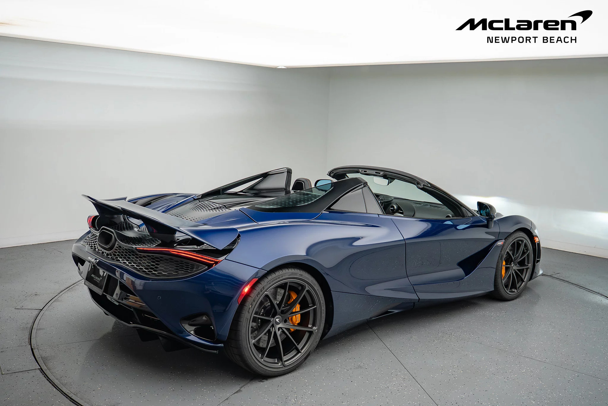 Namaka Blue McLaren 750S