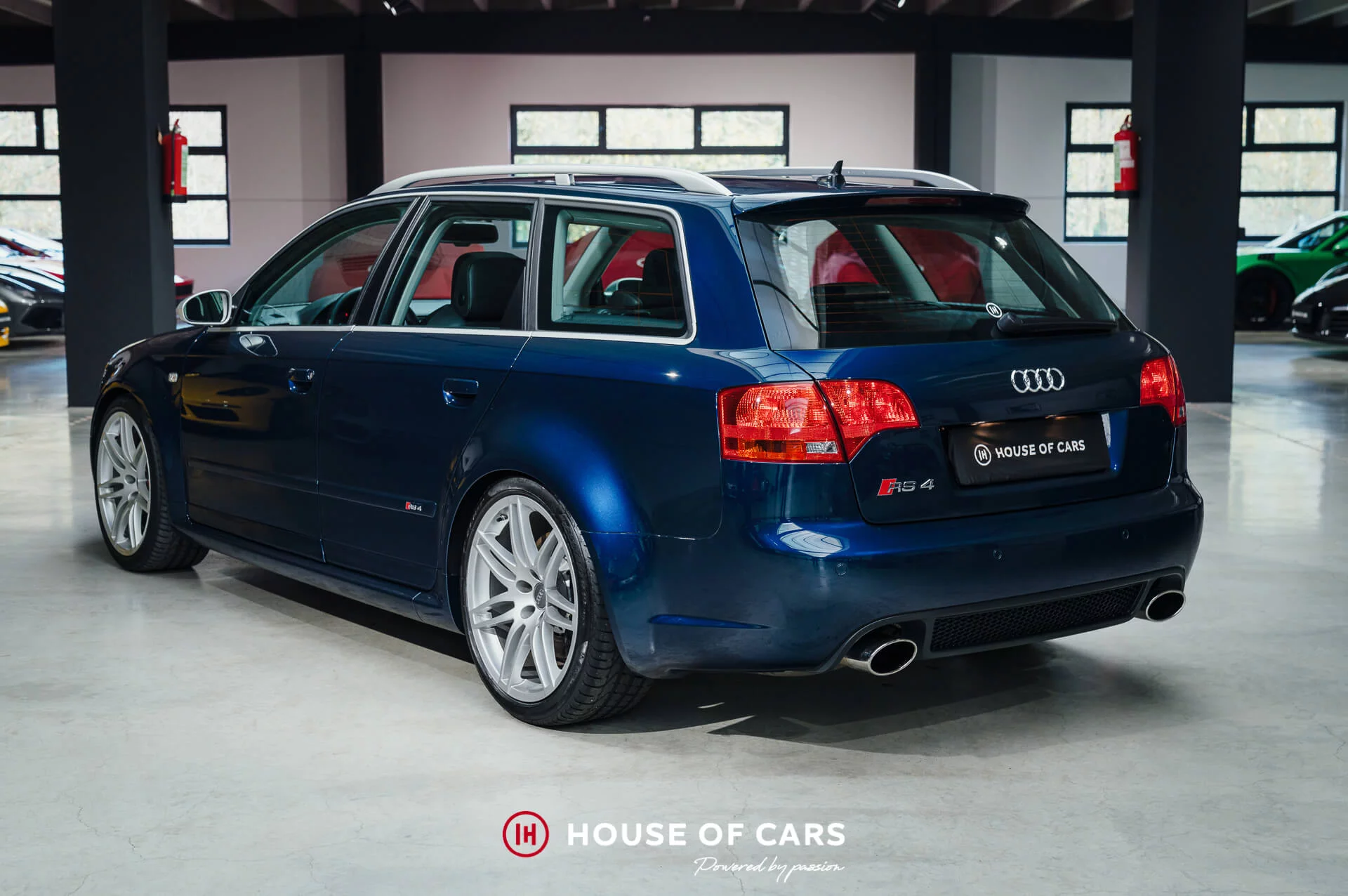 Mugello Blue Audi RS4