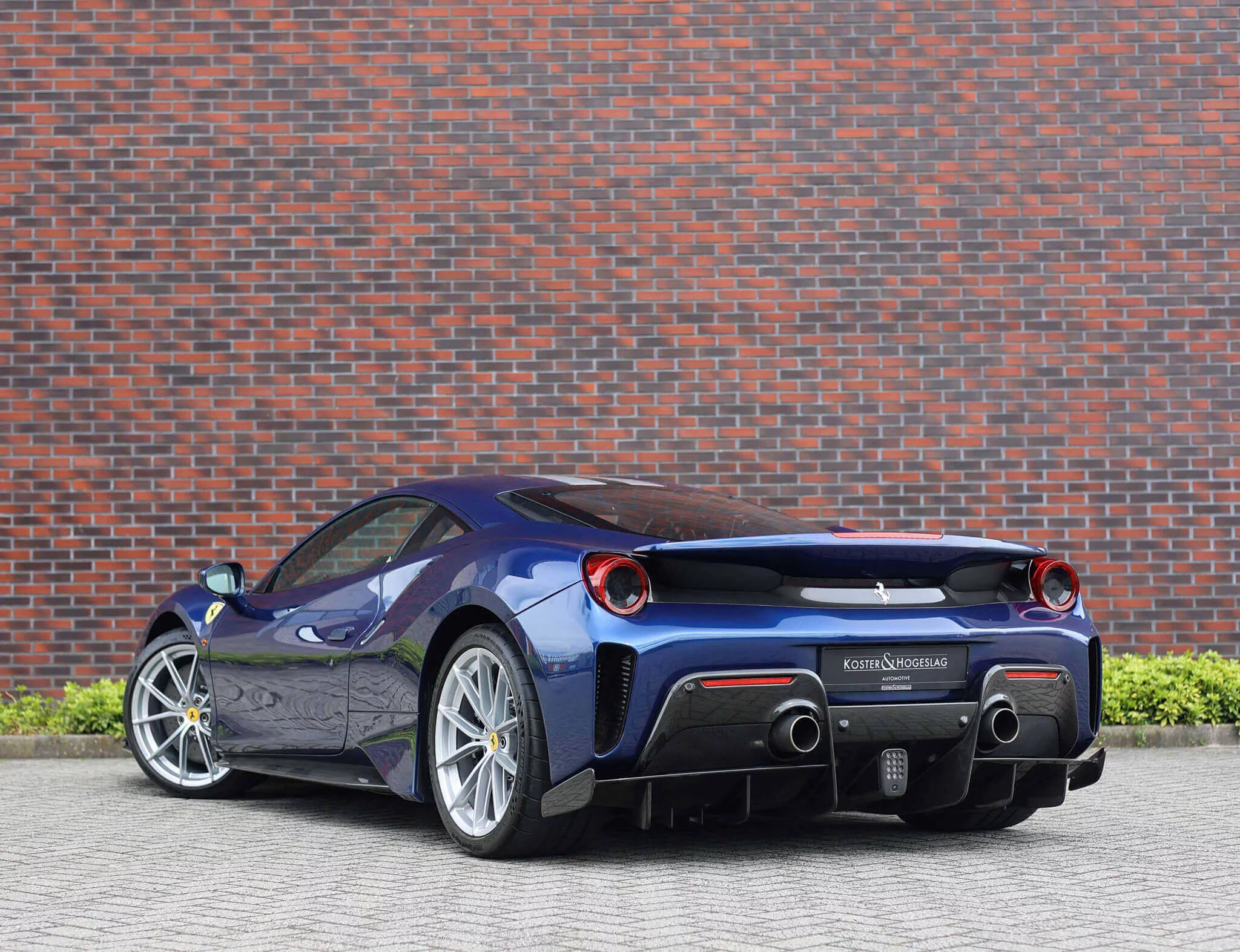 Blu Tour de France 70 Ferrari 488