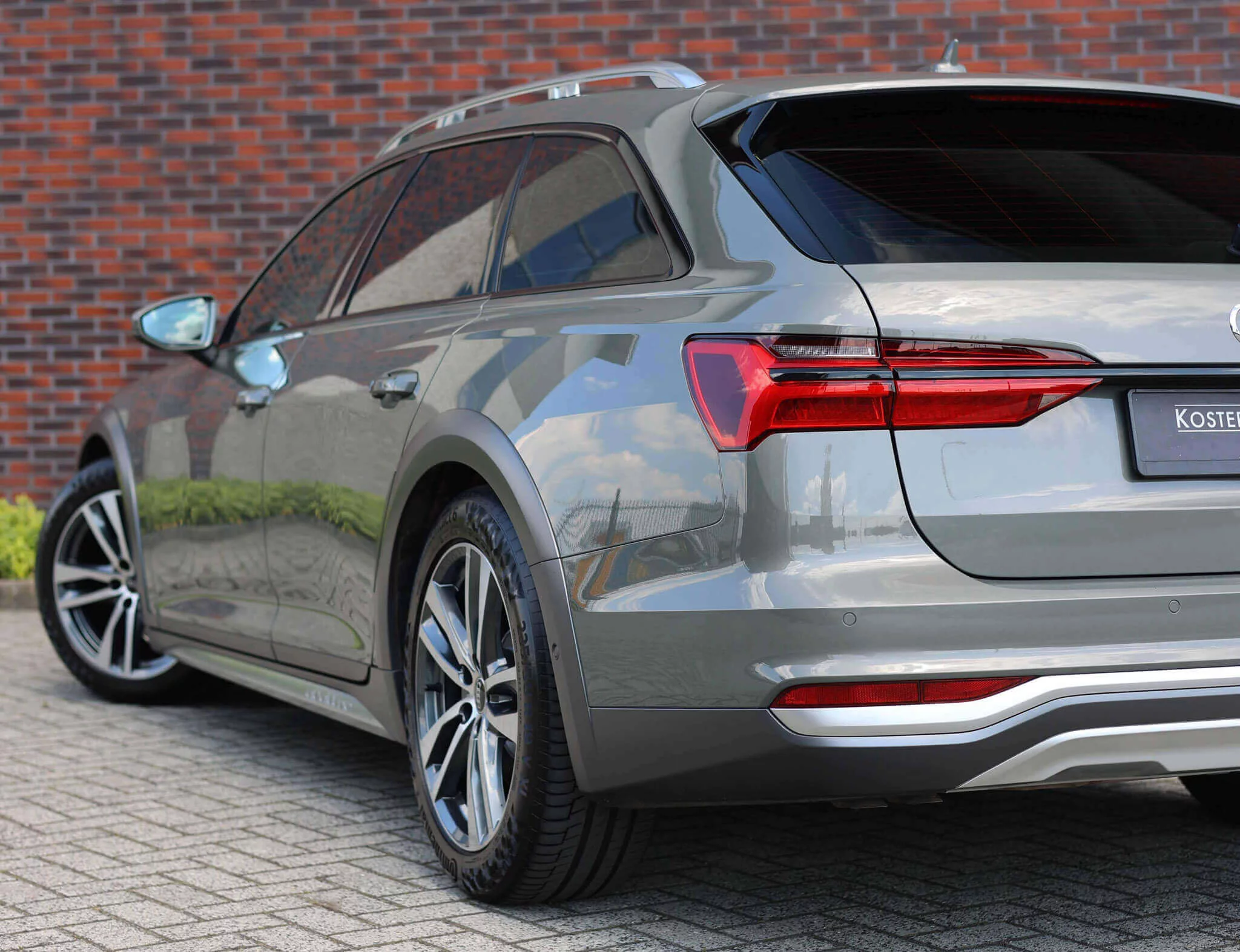 Chronos Grey Audi A6