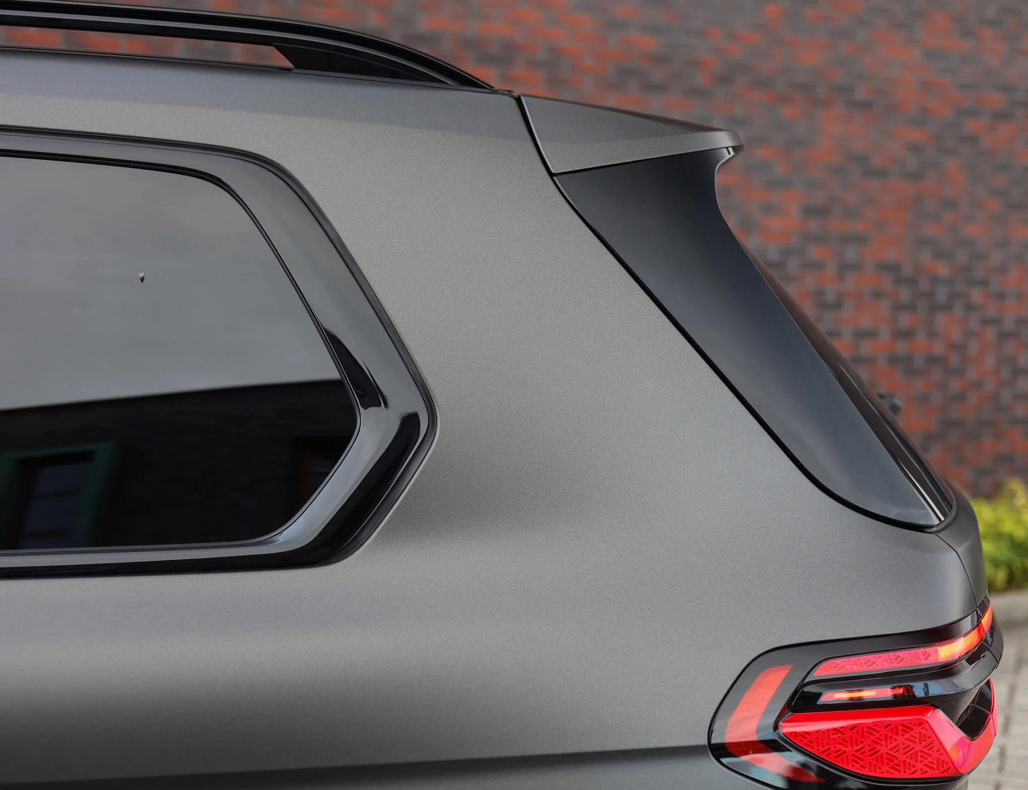 Frozen Deep Grey BMW X7