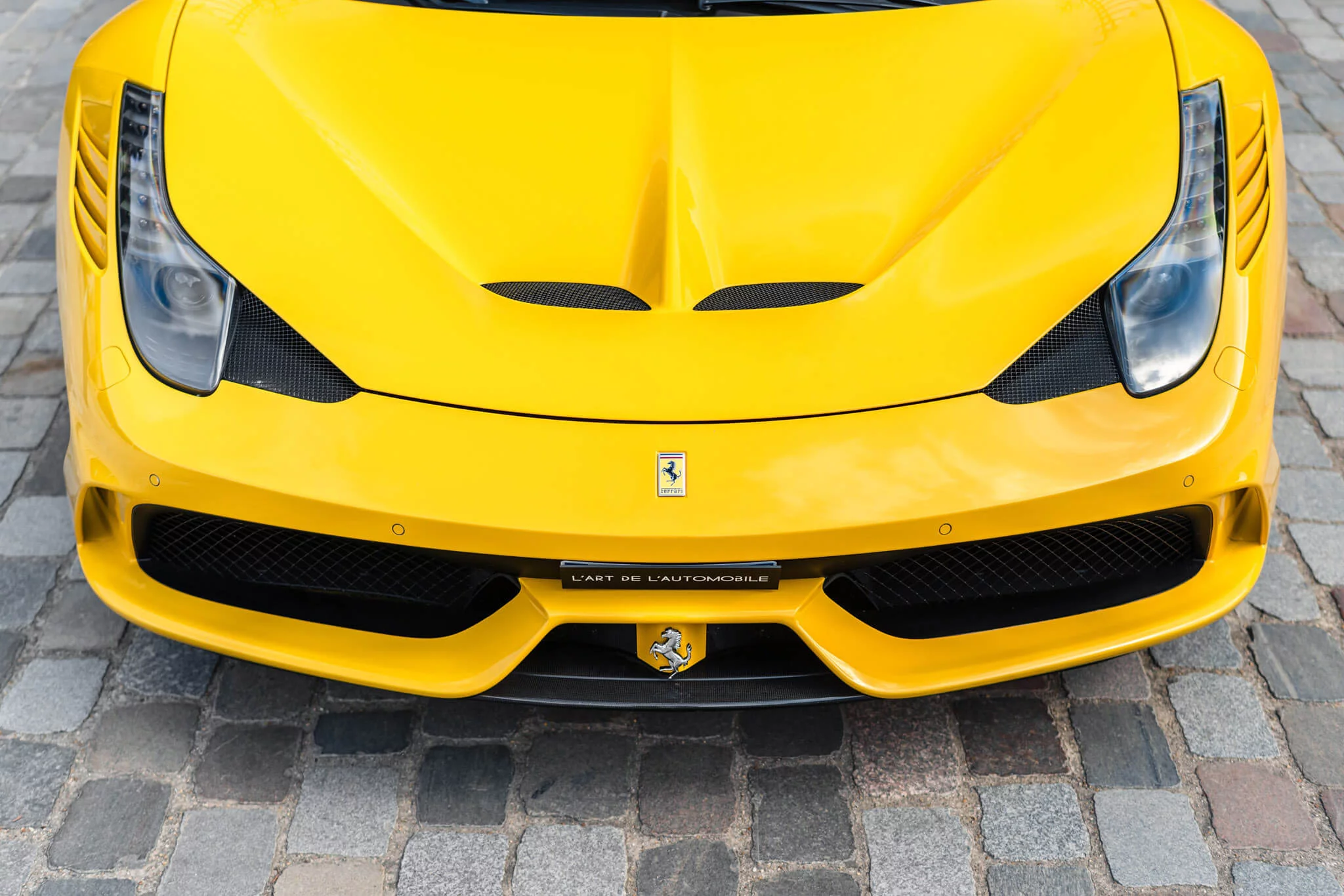 Giallo Modena Ferrari 458