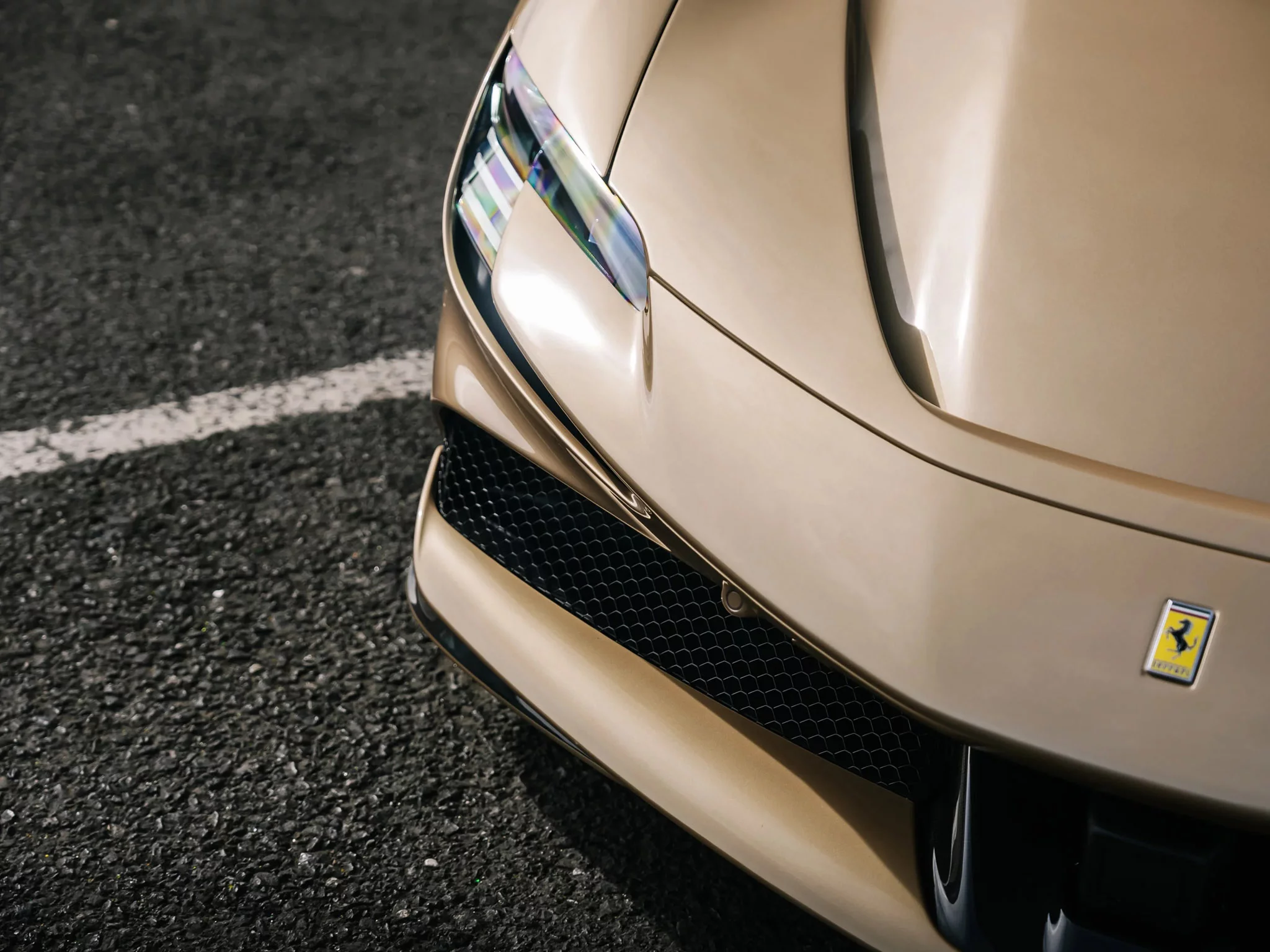 Oro Chiaro Ferrari SF90