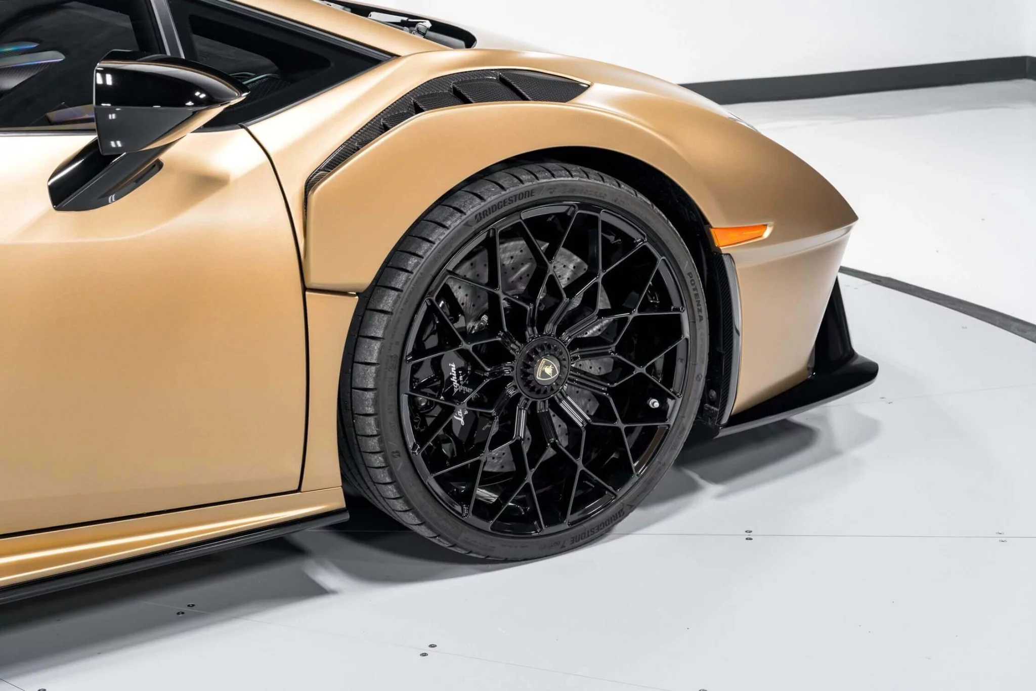 Bronzo Zenas Lamborghini Huracán