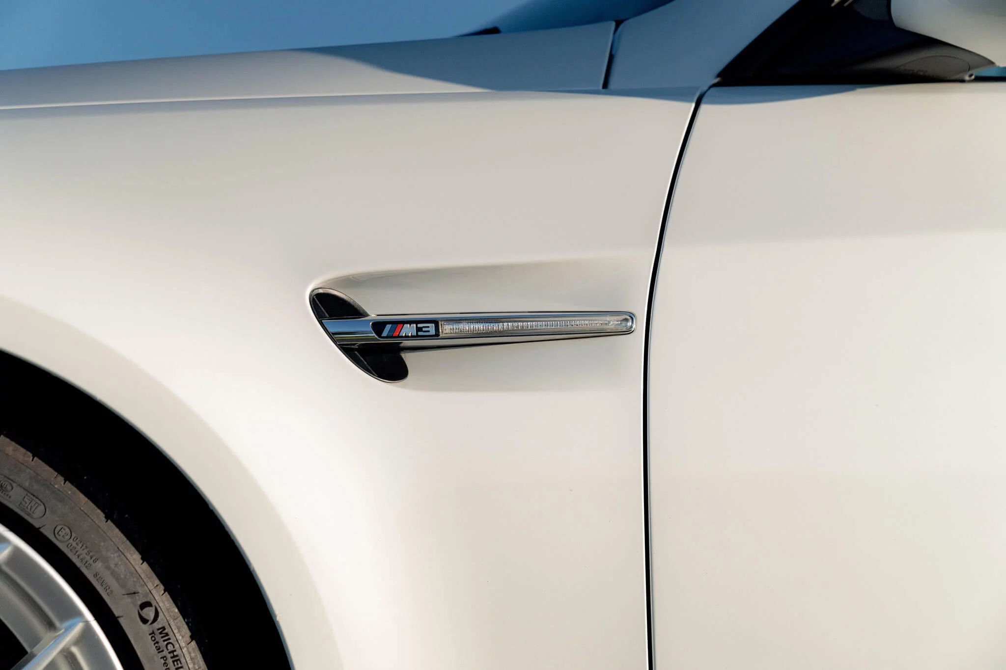 Mineral White BMW M3