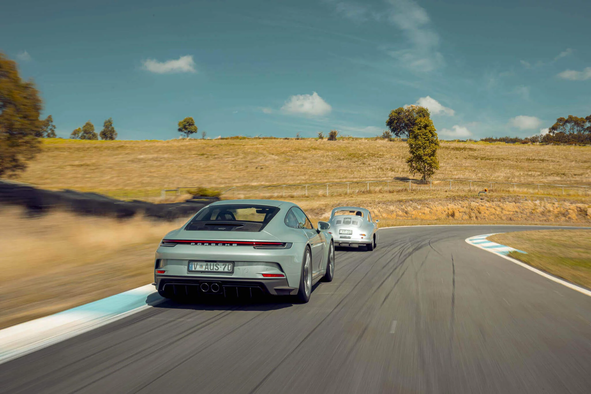 Fish Silver Grey Metallic Porsche 911 GT3
