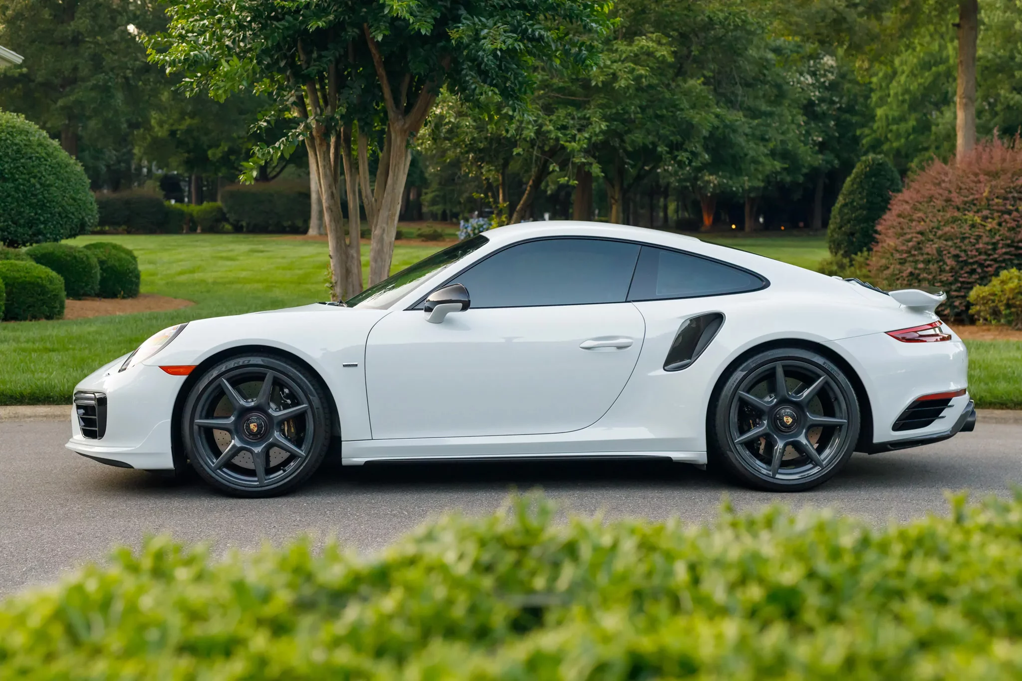 Carrara White Metallic Porsche 911 Turbo