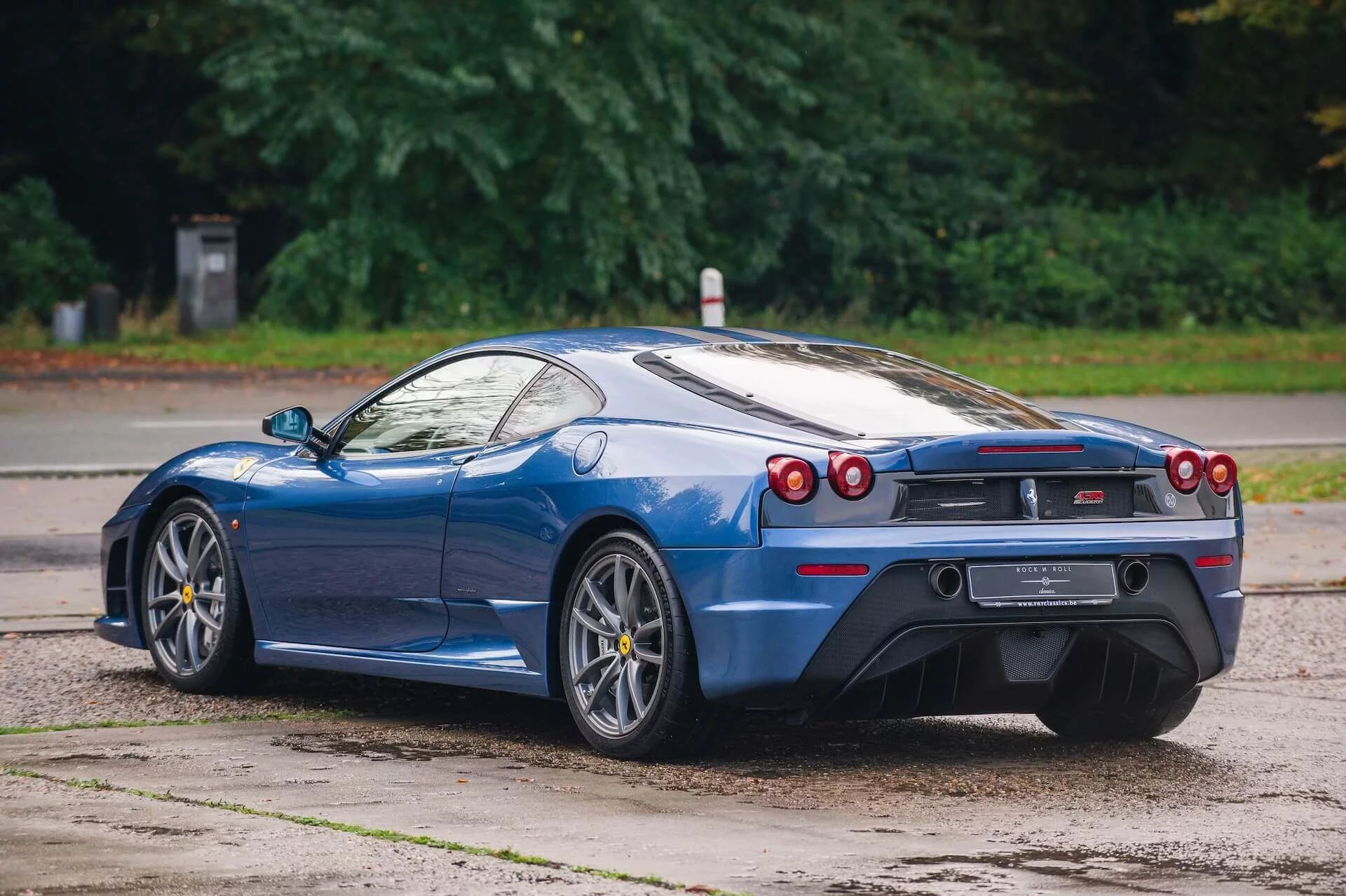 Blu Mirabeau Ferrari 430 Scuderia