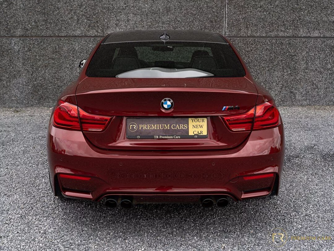Ruby Red II BMW M4