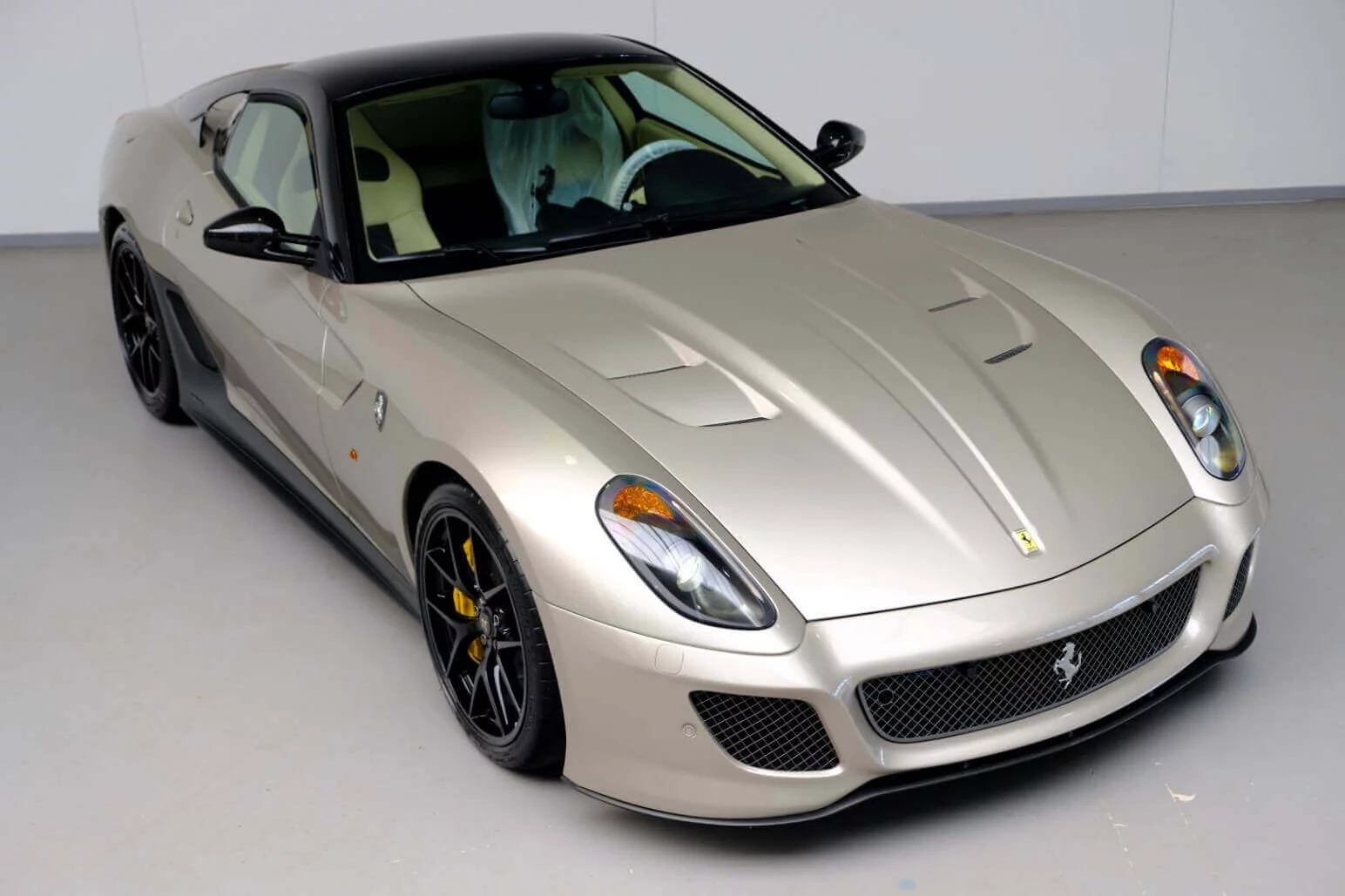 Grigio Ingrid Ferrari 599