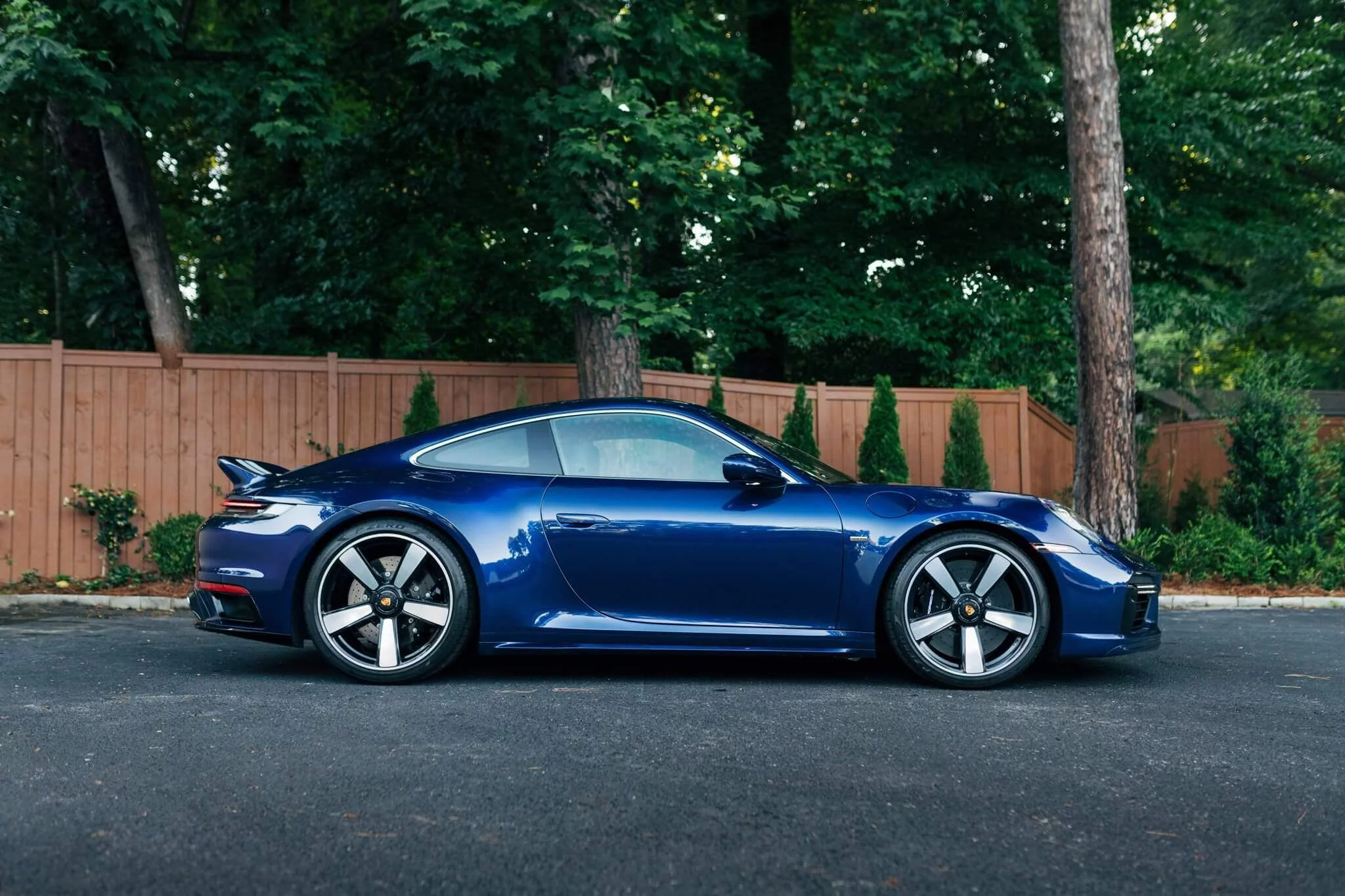 Gentian Blue Metallic Porsche 911 Sport Classic