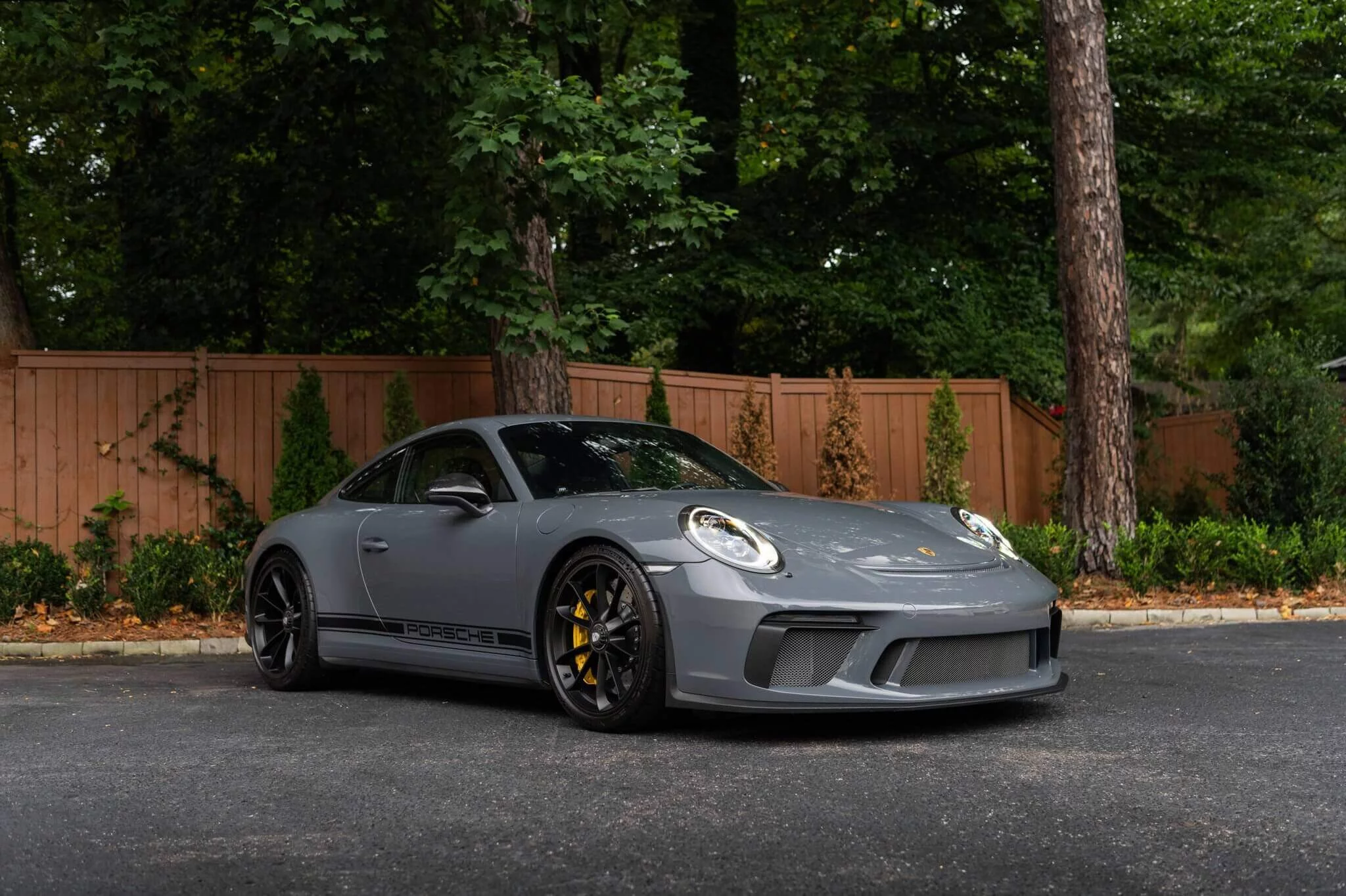 Grigio Telesto Porsche 911 GT3