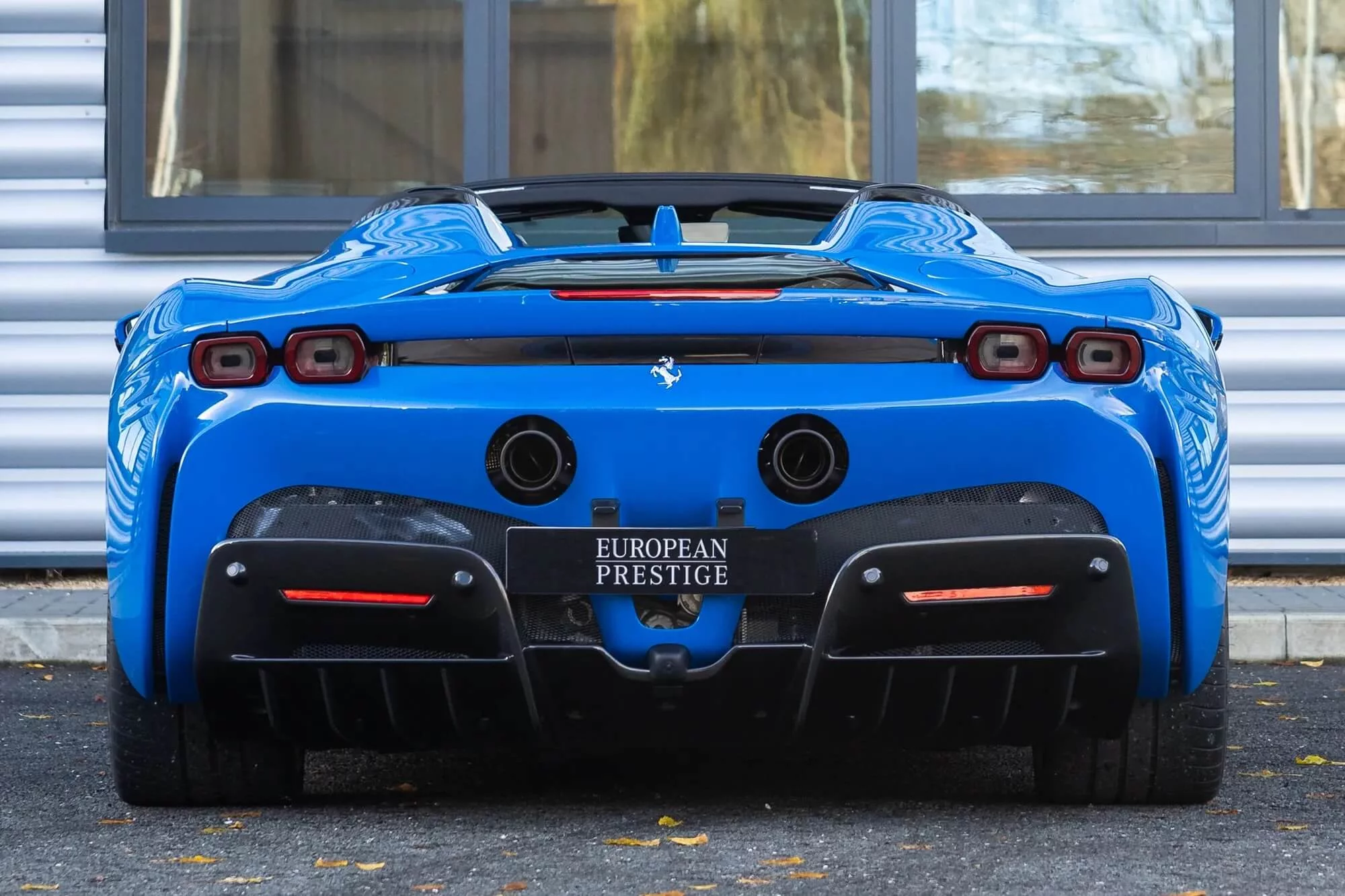 Azzurro Dino Ferrari SF90