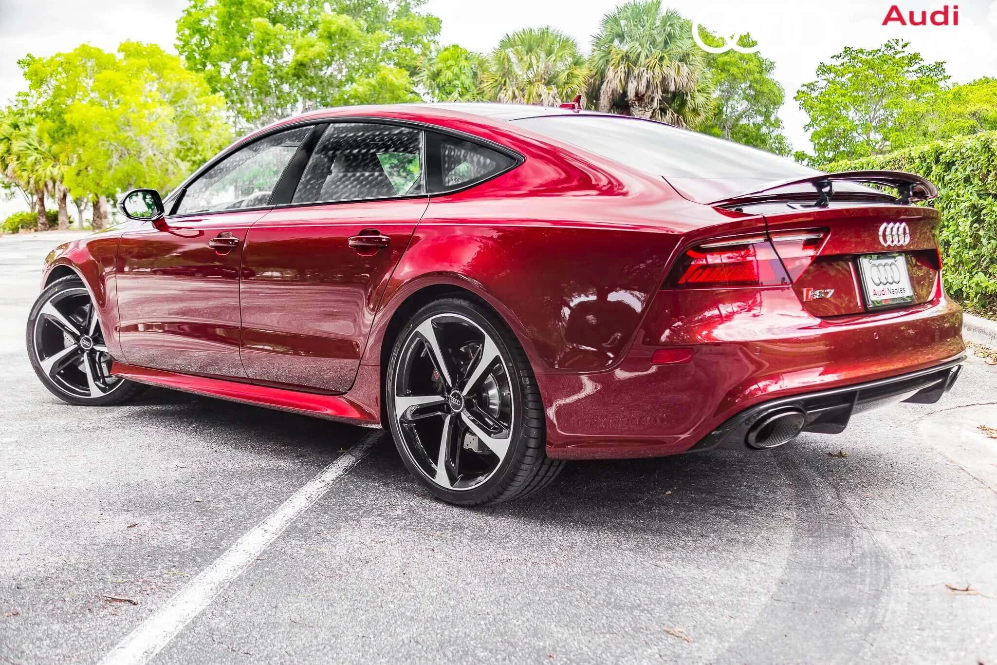 Rubino Red Audi RS7 Sportback