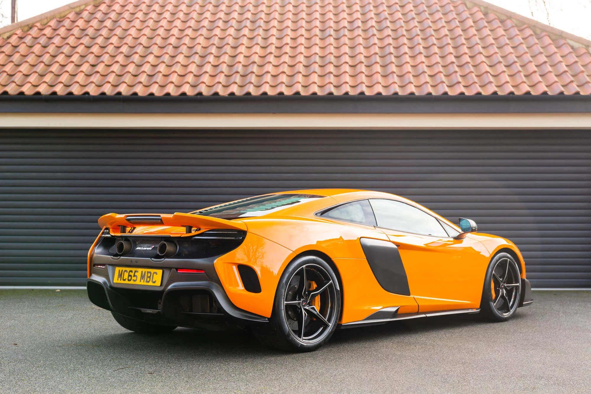McLaren Orange McLaren 675LT