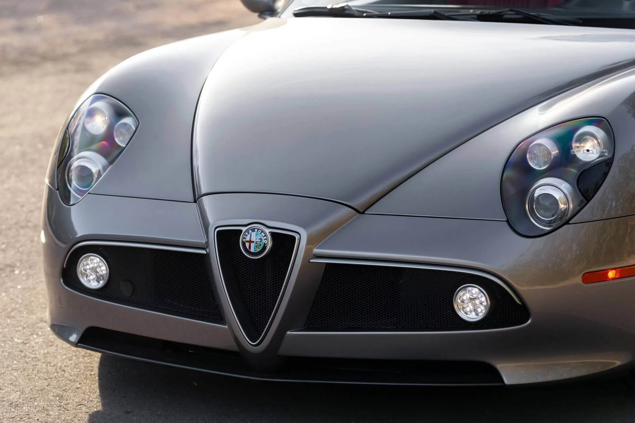 Grigio Nuvolari Alfa Romeo 8C