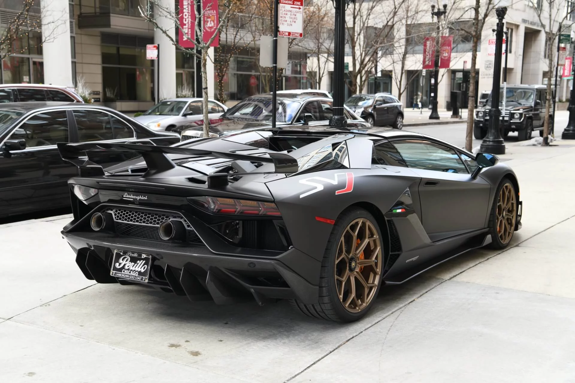 Marrone Apus Lamborghini Aventador