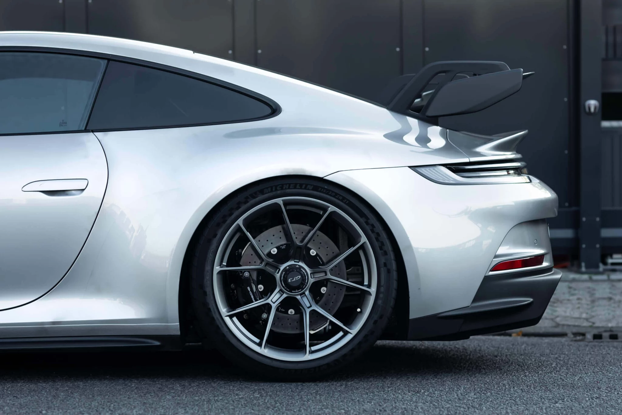 GT Silver Metallic Porsche 911 GT3