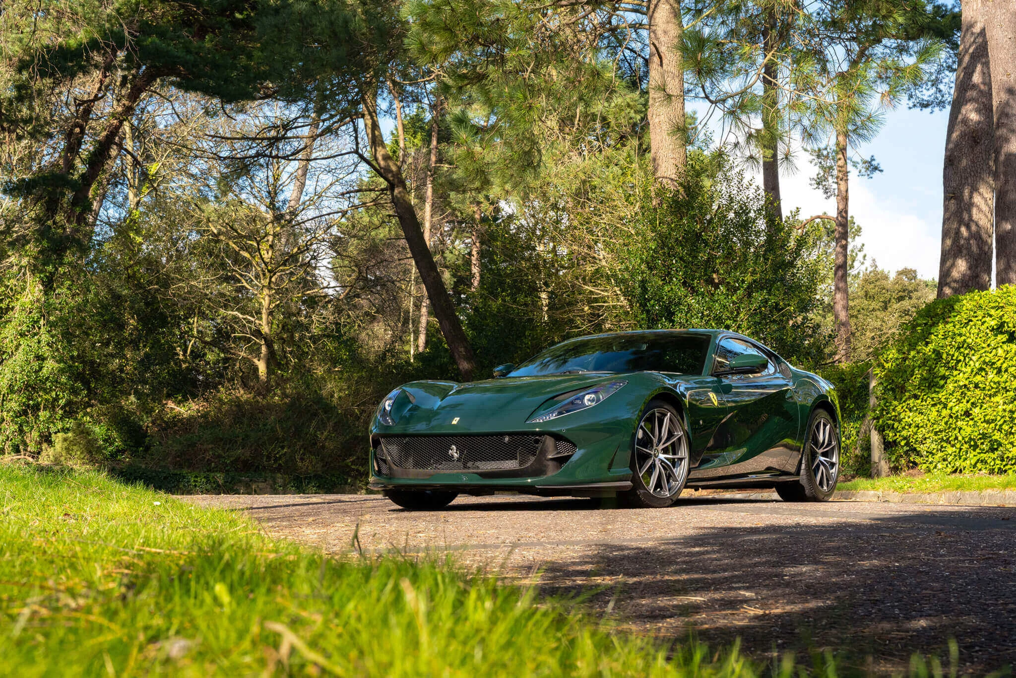 Verde British Racing Ferrari 812