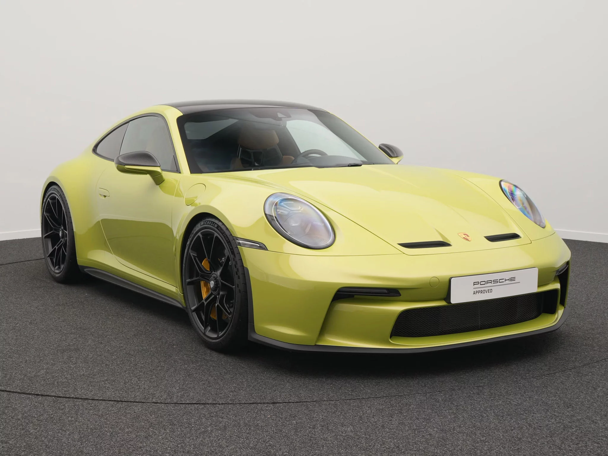 Peridot Metallic Porsche 911 GT3