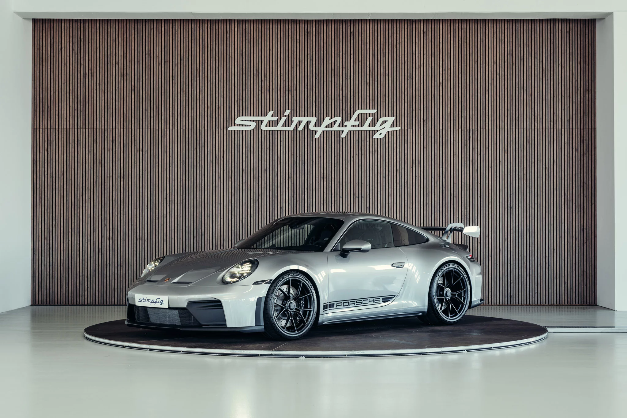 GT Silver Metallic Porsche 911 GT3