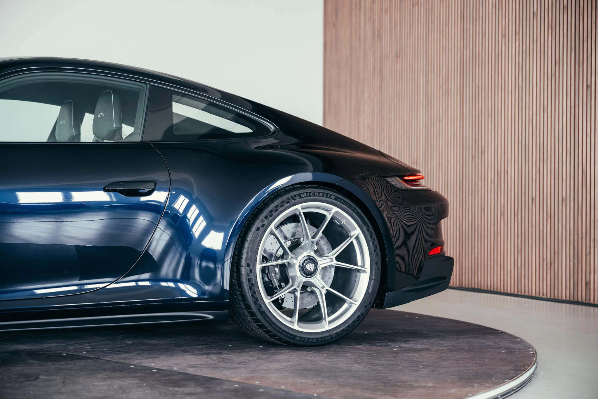 Moonlight Blue Metallic Porsche 911 GT3