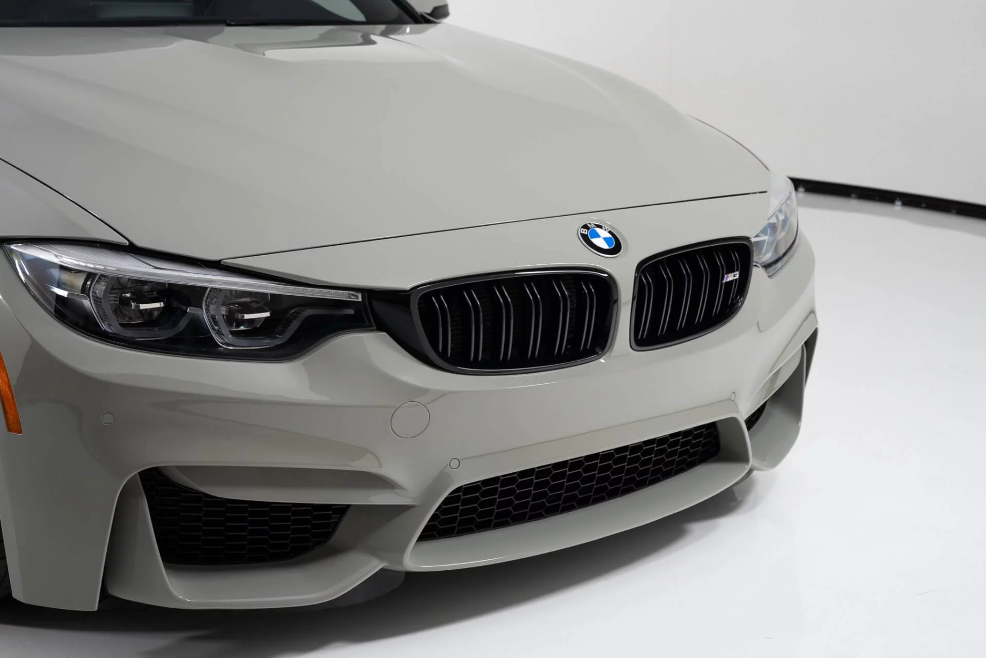 Fashion Grey BMW M3