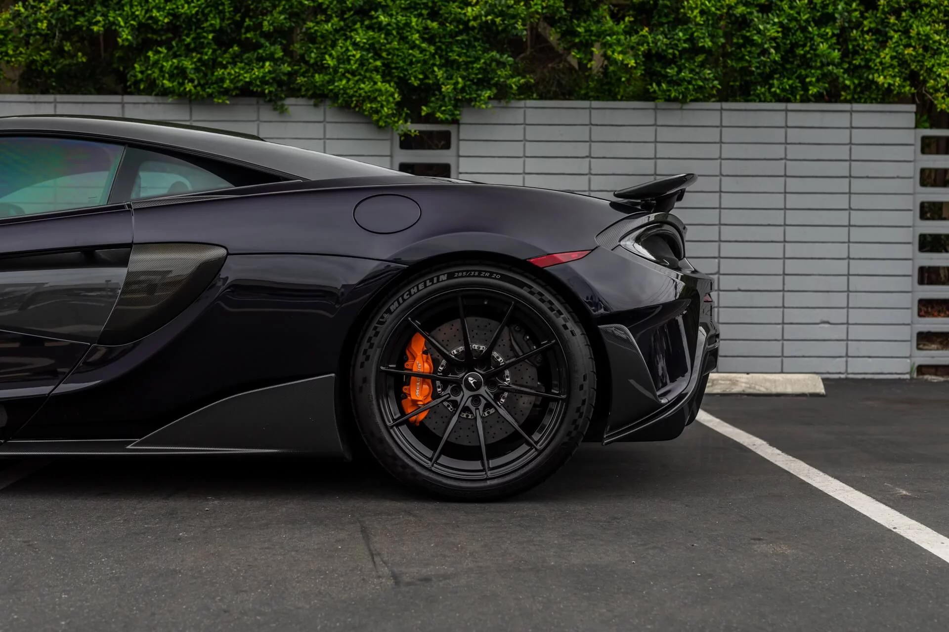 Amethyst Black McLaren 600LT